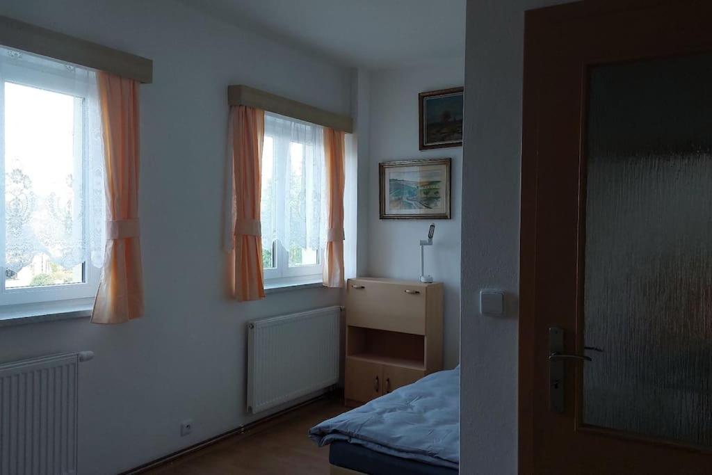 Klasický dům, 5 ložnic , 5 bedrooms, Praha