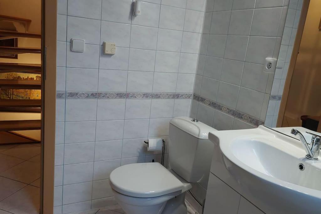 Klasický dům, 5 ložnic , 5 bedrooms, Praha