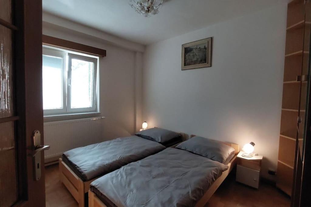 Klasický dům, 5 ložnic , 5 bedrooms, Praha