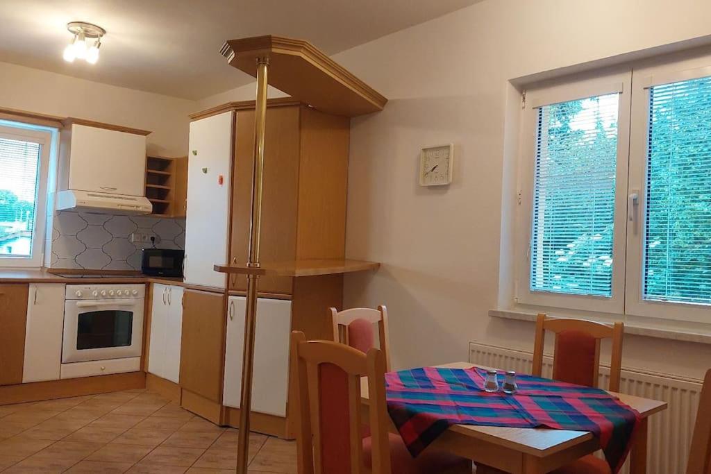 Klasický dům, 5 ložnic , 5 bedrooms, Praha