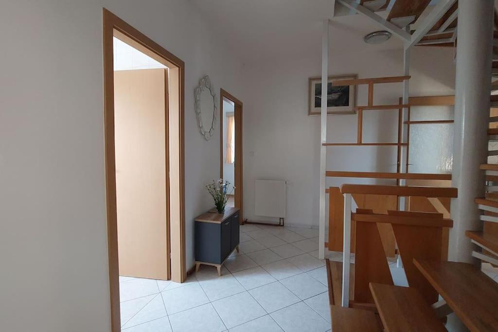 Klasický dům, 5 ložnic , 5 bedrooms, Praha