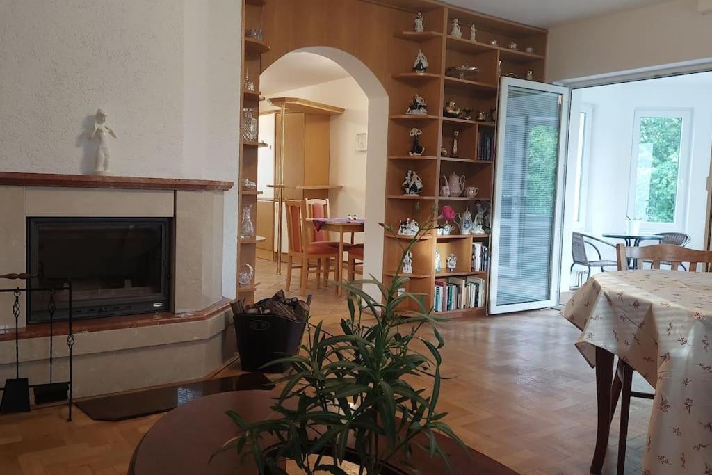 Klasický dům, 5 ložnic , 5 bedrooms, Praha