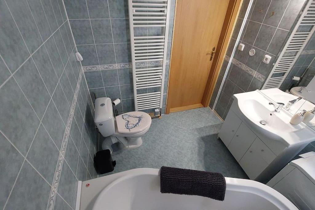 Klasický dům, 5 ložnic , 5 bedrooms, Praha