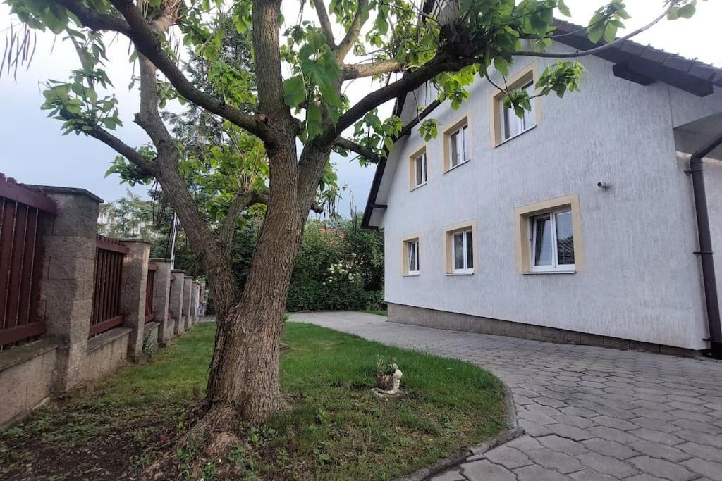 Klasický dům, 5 ložnic , 5 bedrooms, Praha