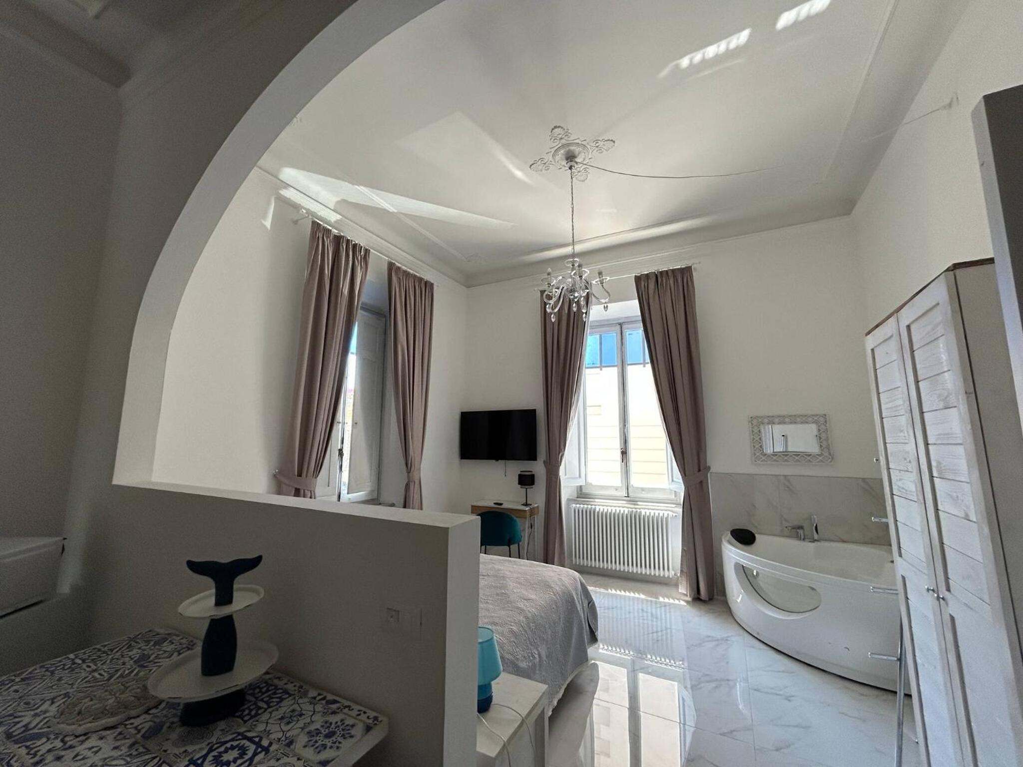 Viareggio Vacations - Allegra Viareggio Suite With Jacuzzi - Property Image 7