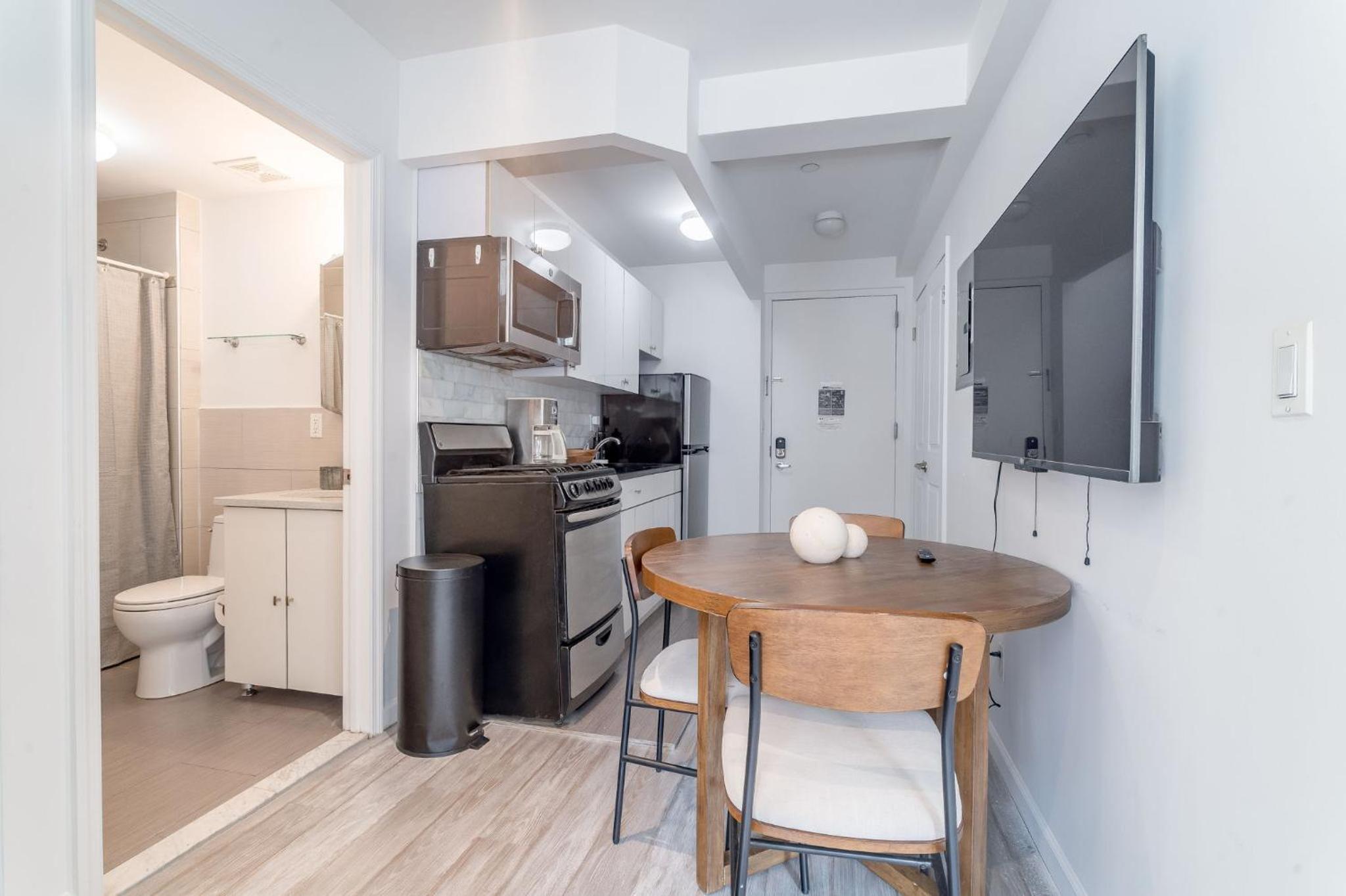 Amazing 3BD 1Bath apartment near Times Square