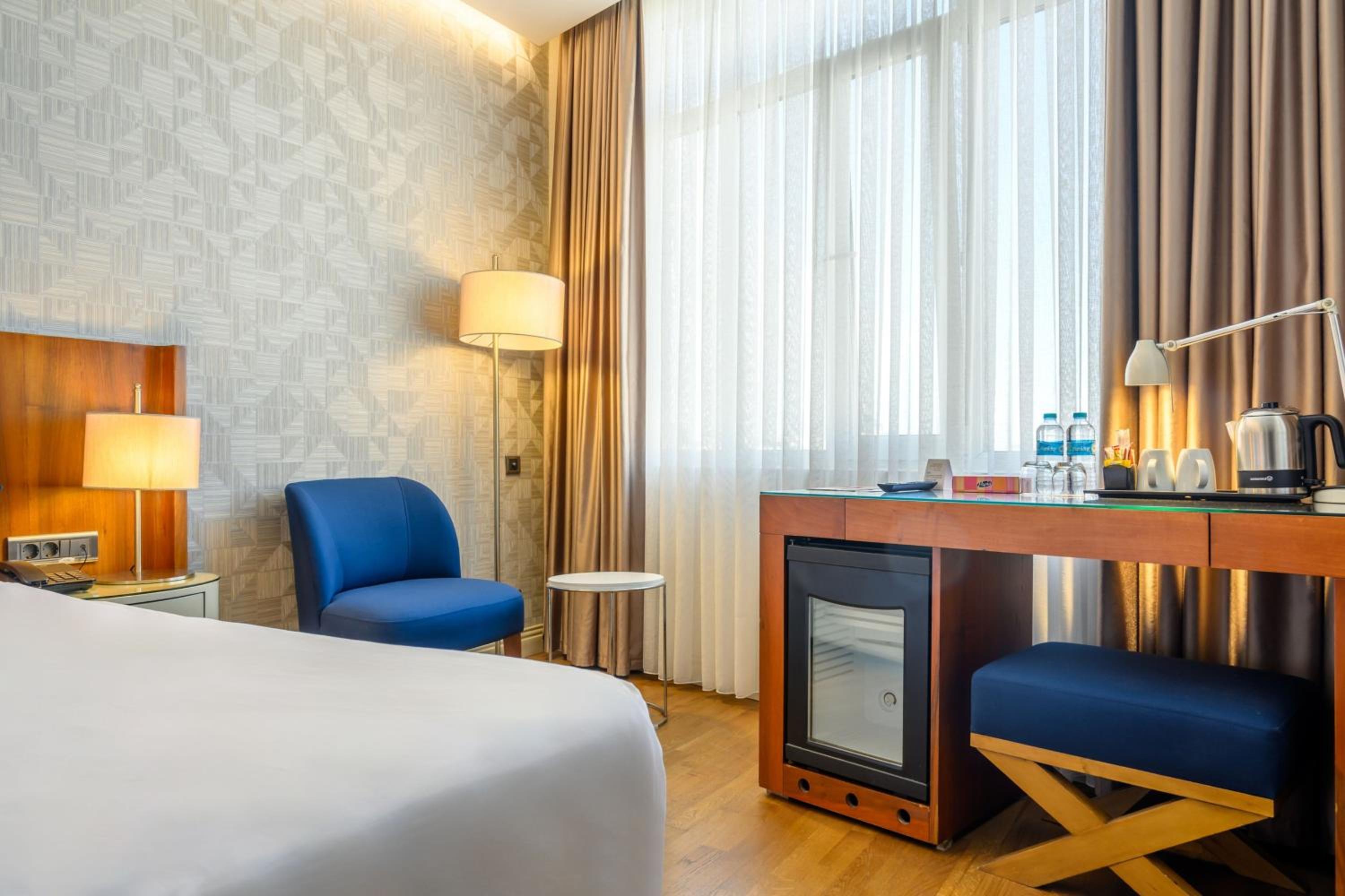 Four Points Flex by Sheraton Istanbul Taksim Square - Image 71