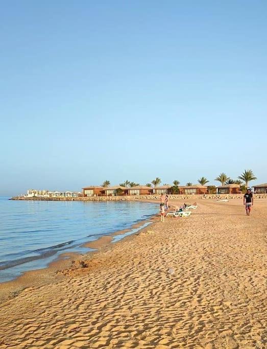 Chalet in Stella Makadi on ground floor with beach and pools access