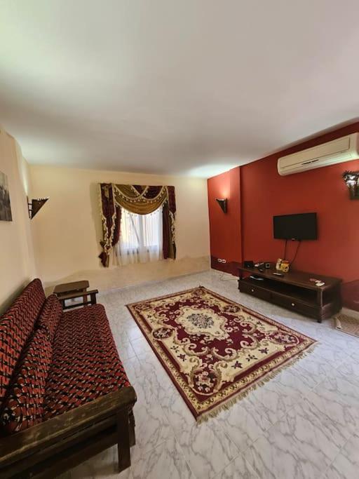 Chalet in Stella Makadi on ground floor with beach and pools access