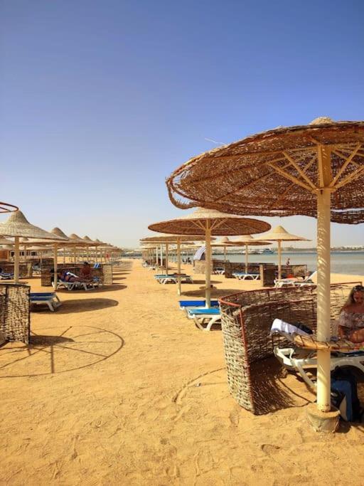 Chalet in Stella Makadi on ground floor with beach and pools access