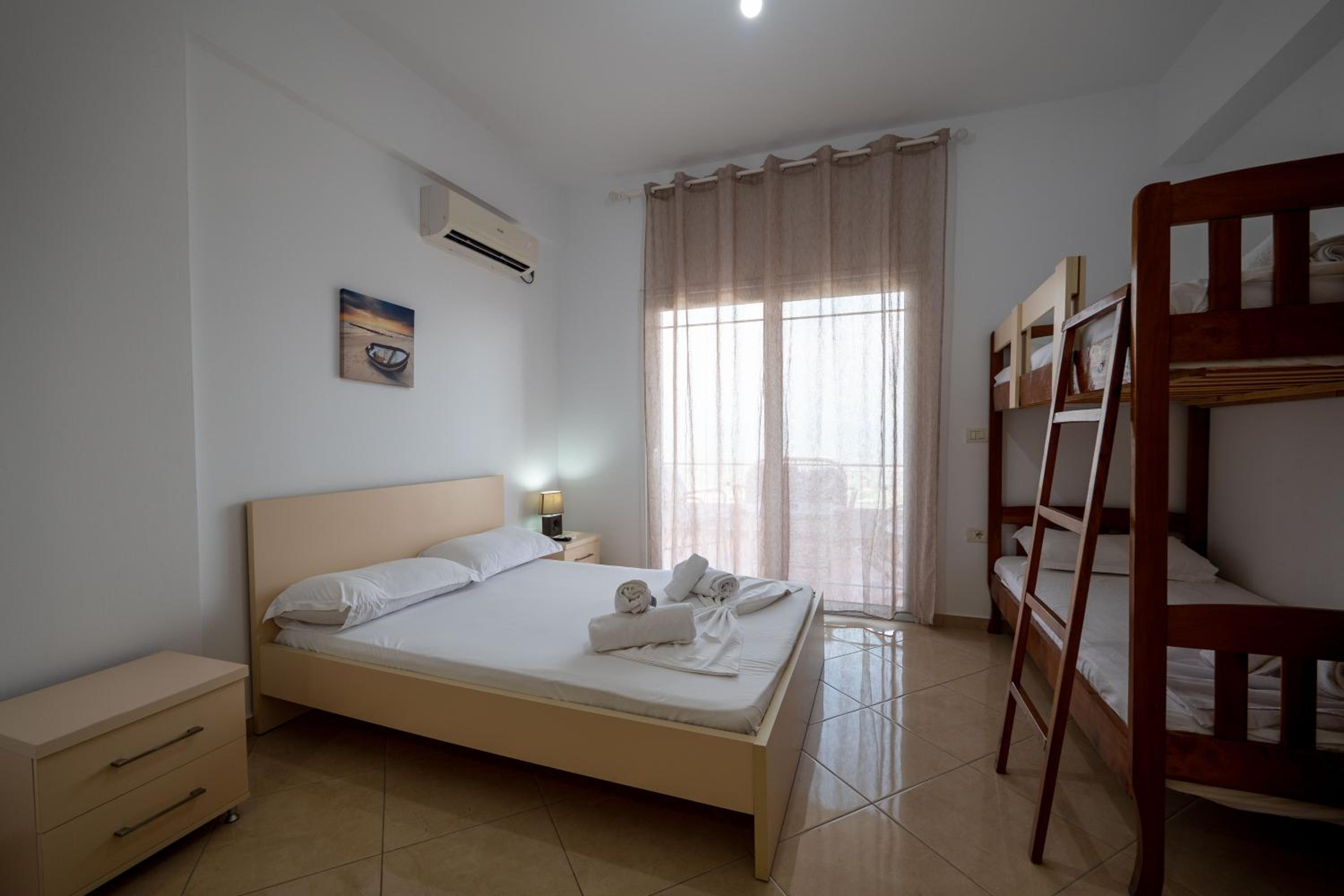 Vila Flamuri