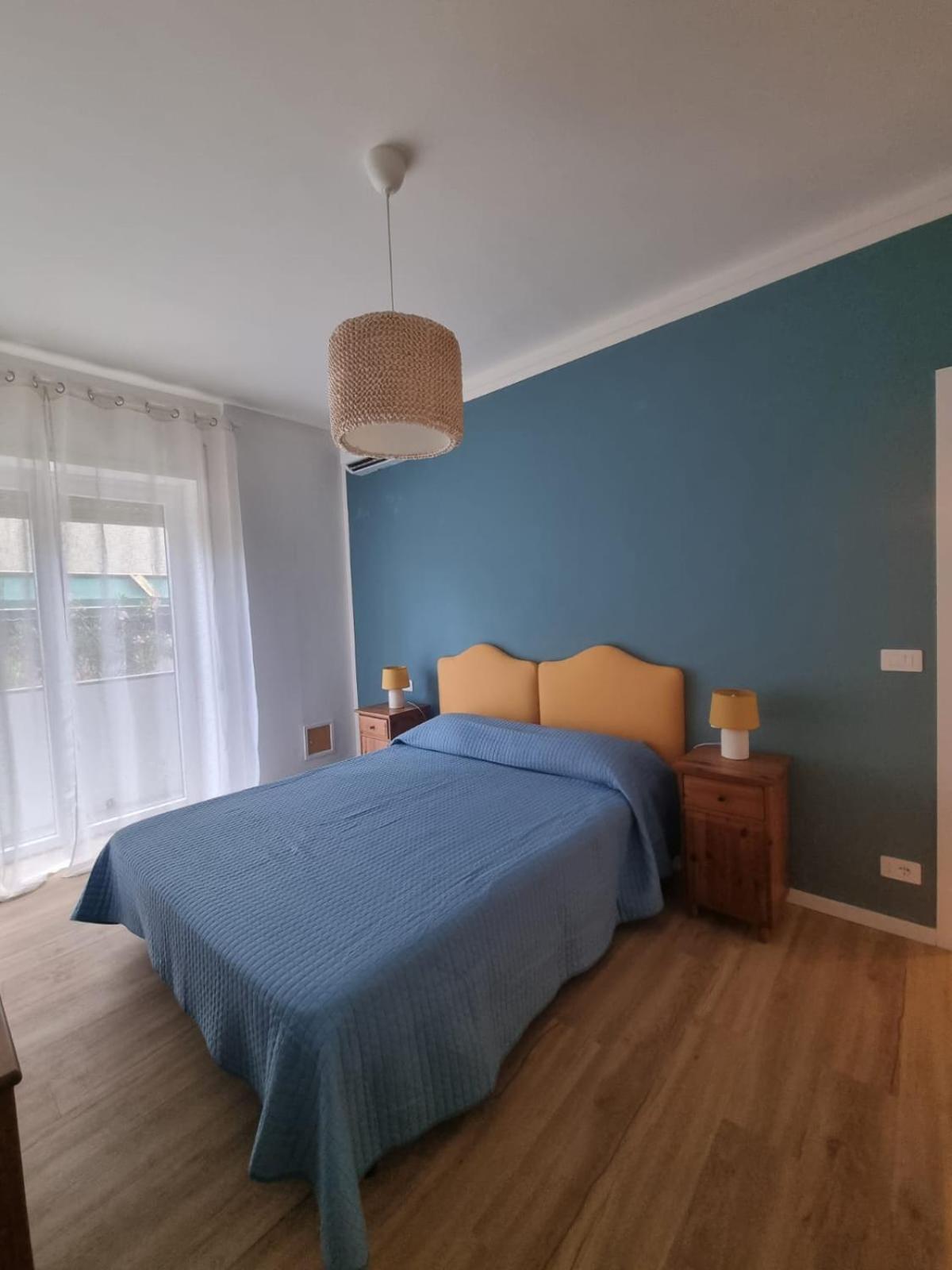LA Casa BIANCA e blu en Rapallo — hotel room