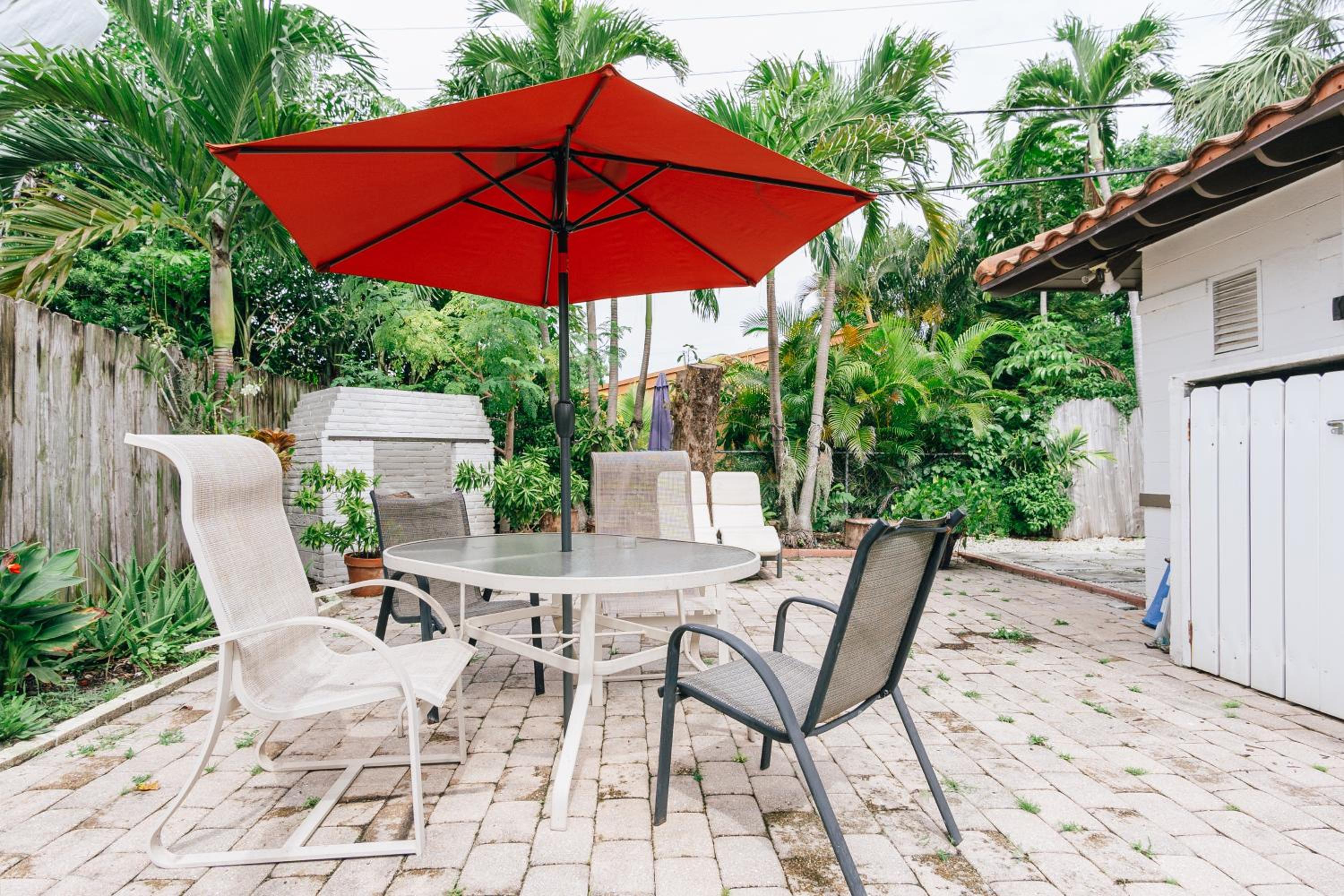 Secluded Beach Adventure Cabana - Newly Renovated! view 2