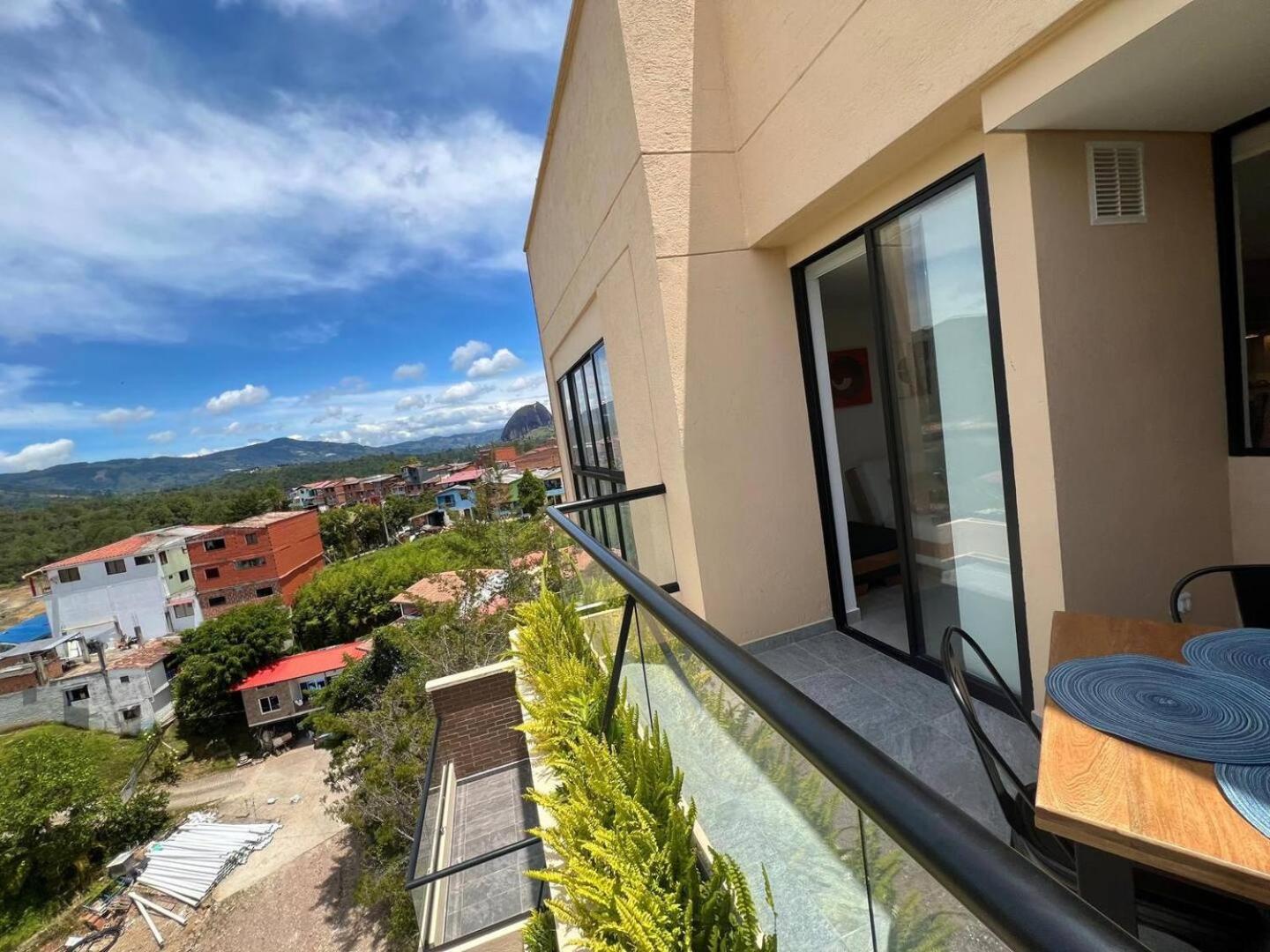 Penthouse View & Lake Access 5min To Town
