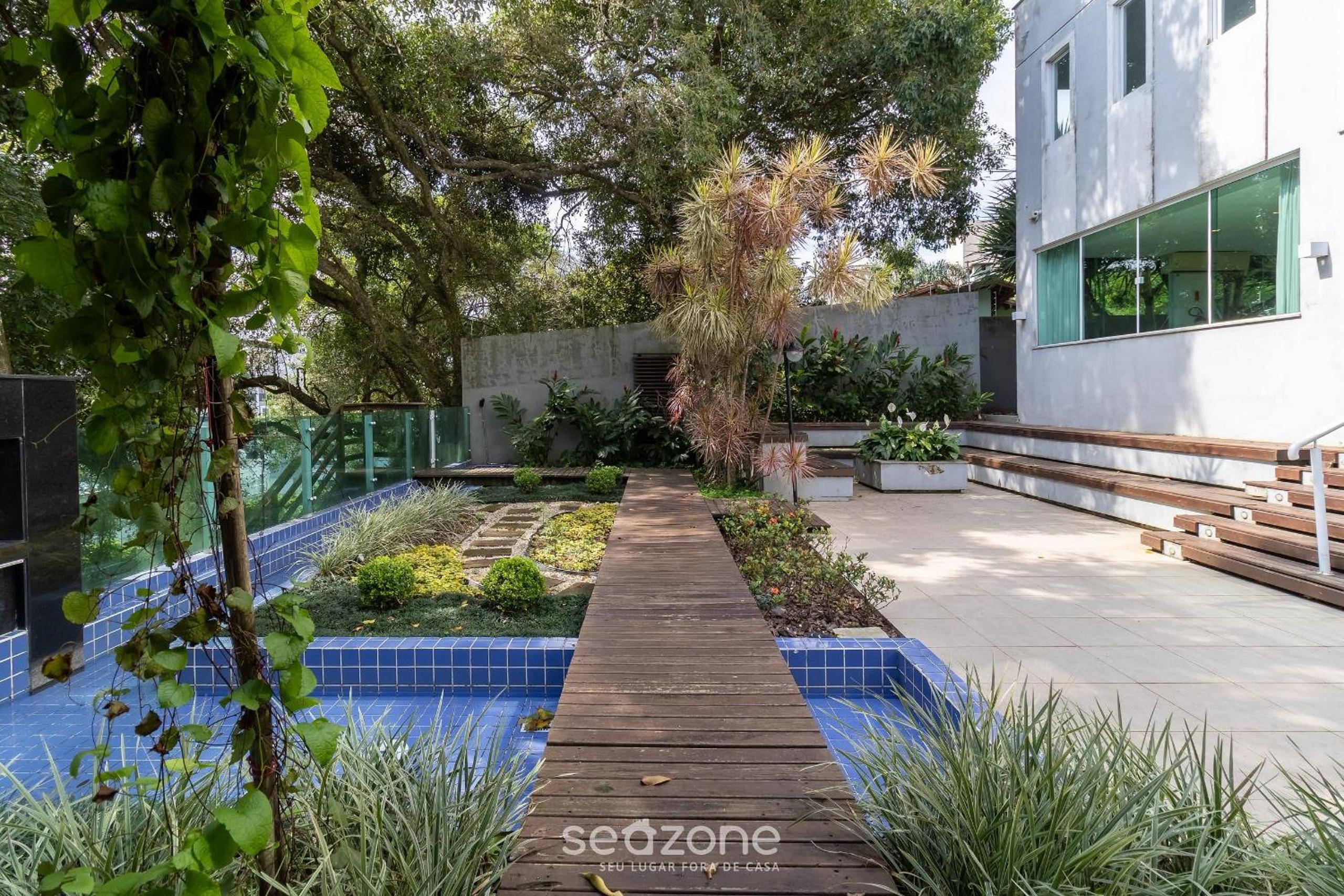 Apt with Charming Sea View in Itacorubi CMR204