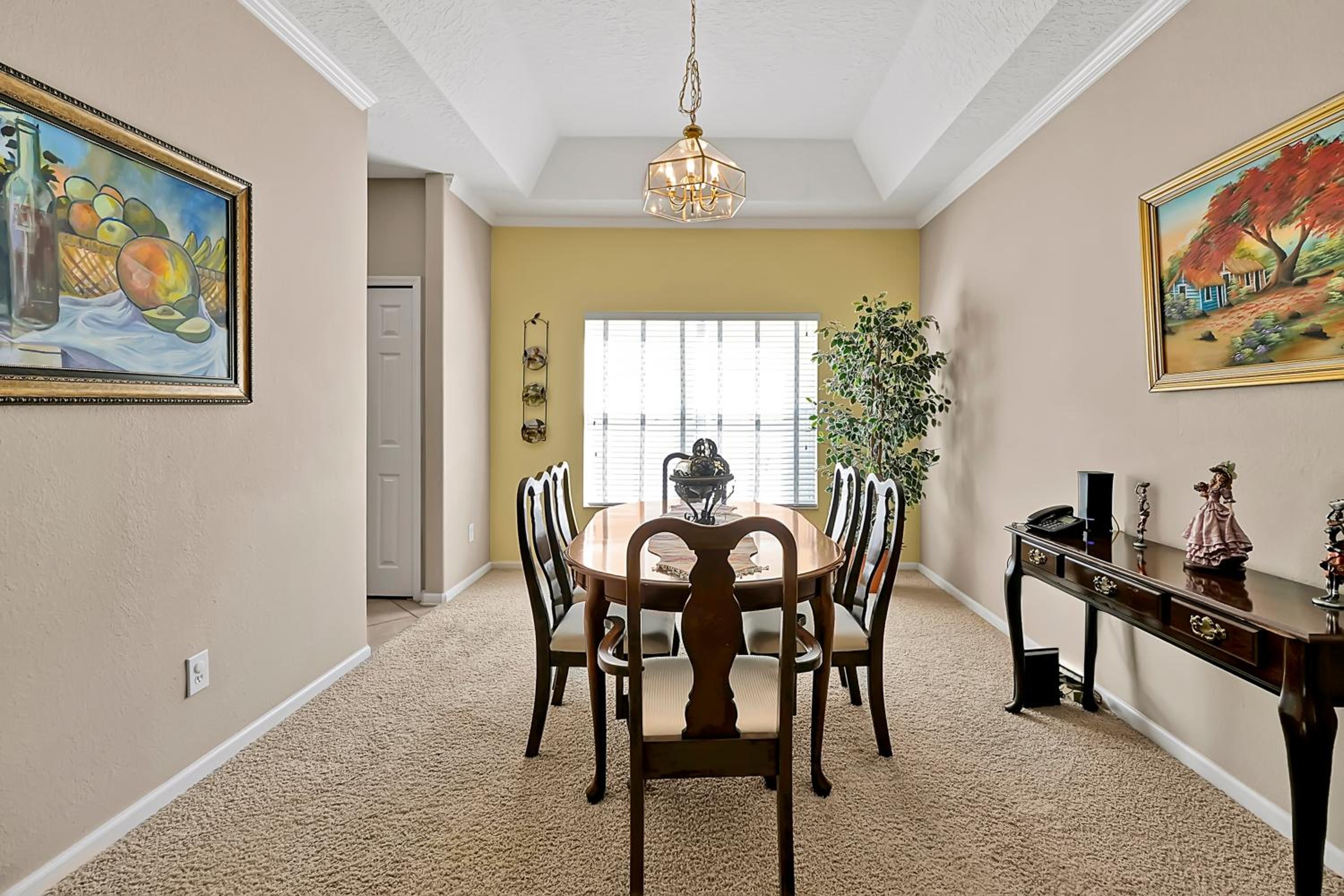 Entire home w/ Private Pool,Gated Near Disney