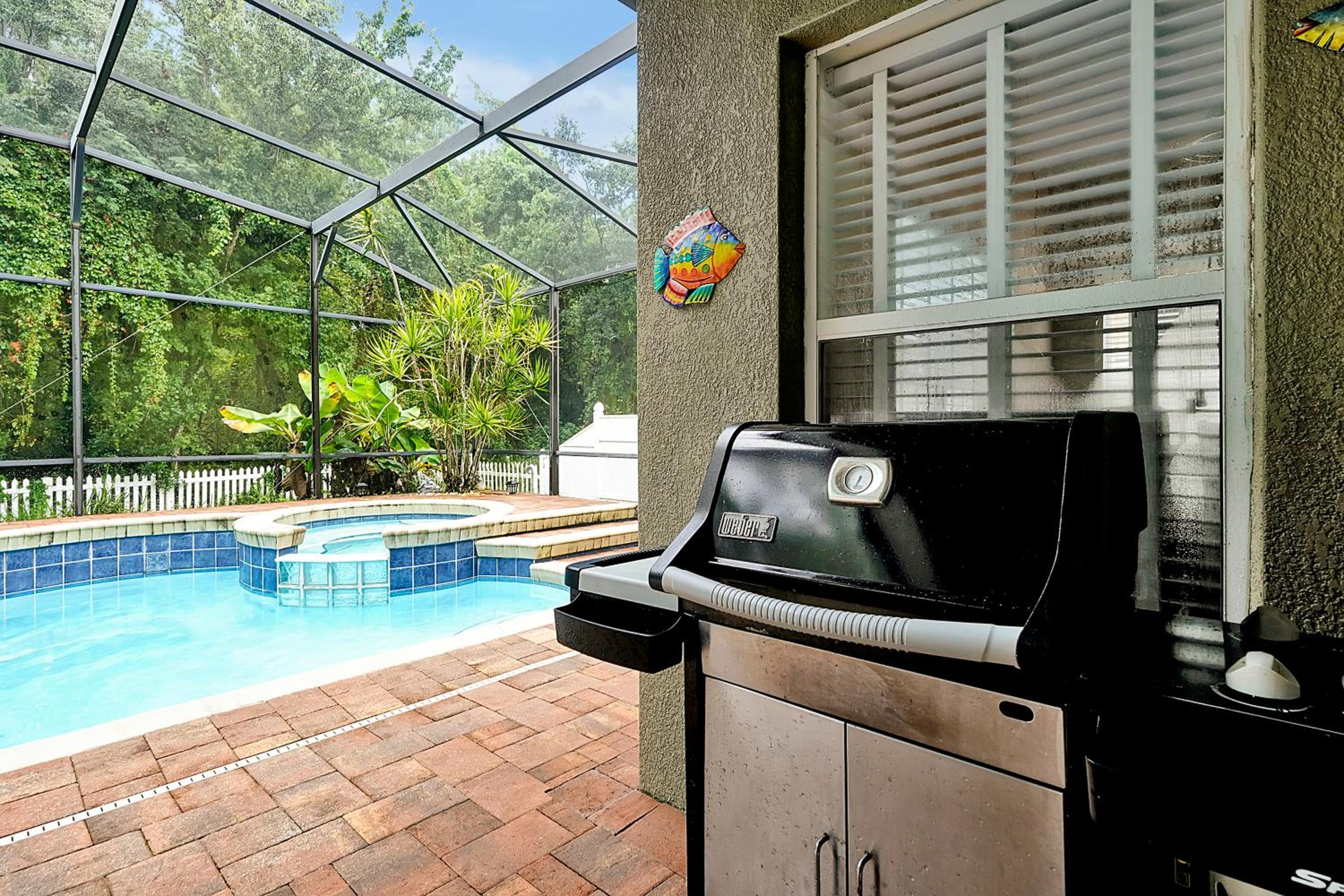 Entire home w/ Private Pool,Gated Near Disney