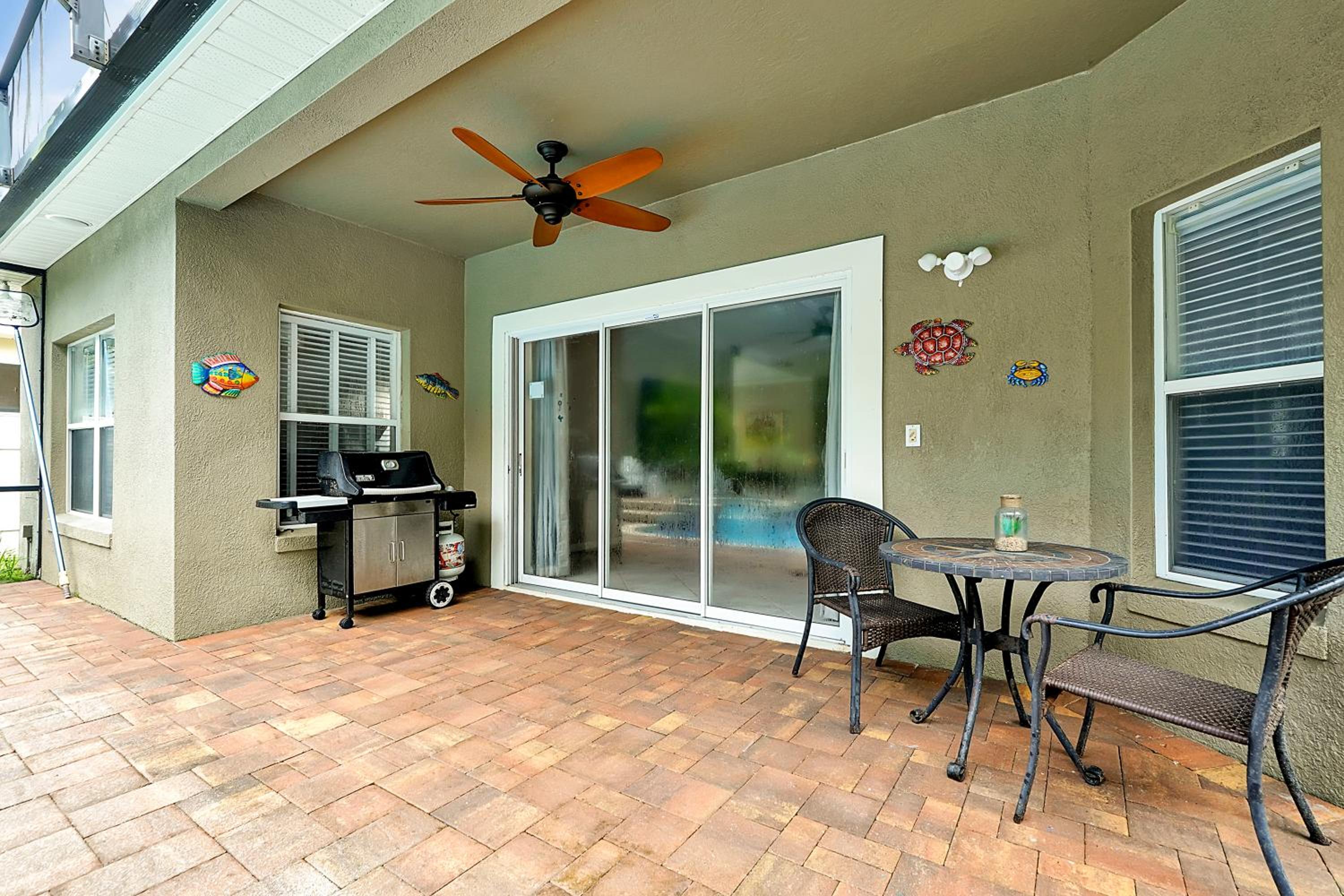 Entire home w/ Private Pool,Gated Near Disney