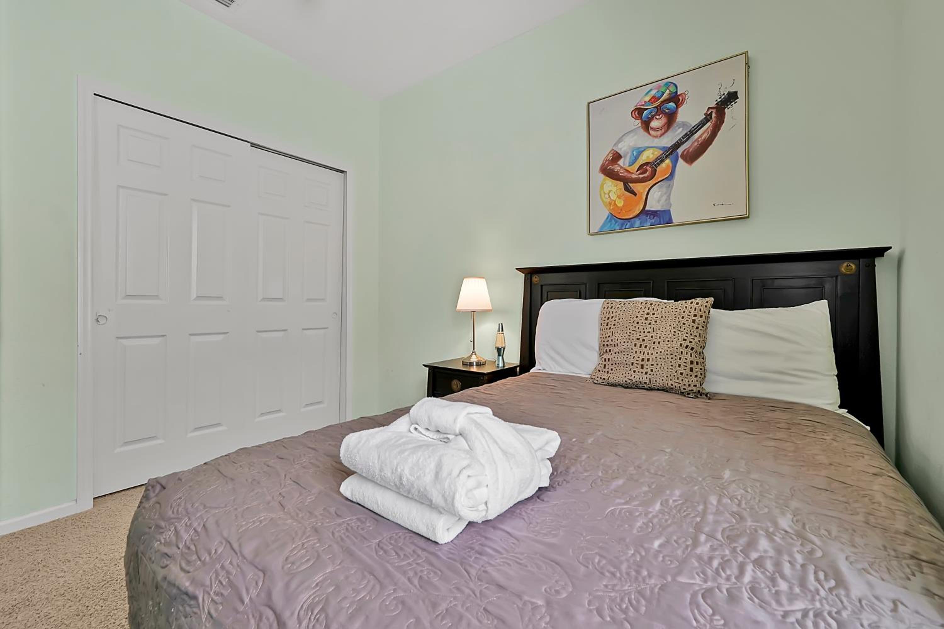 Entire home w/ Private Pool,Gated Near Disney