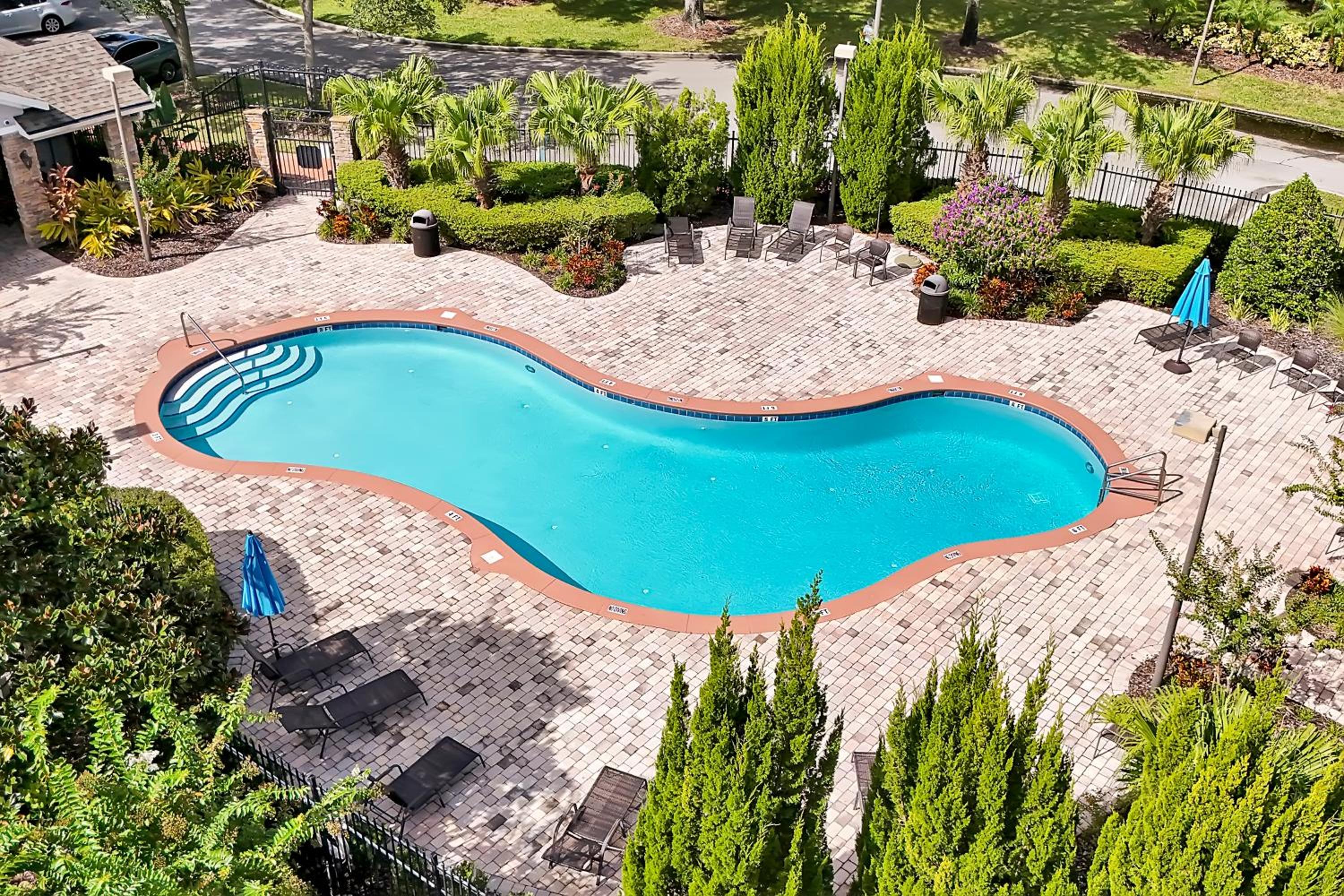 Entire home w/ Private Pool,Gated Near Disney
