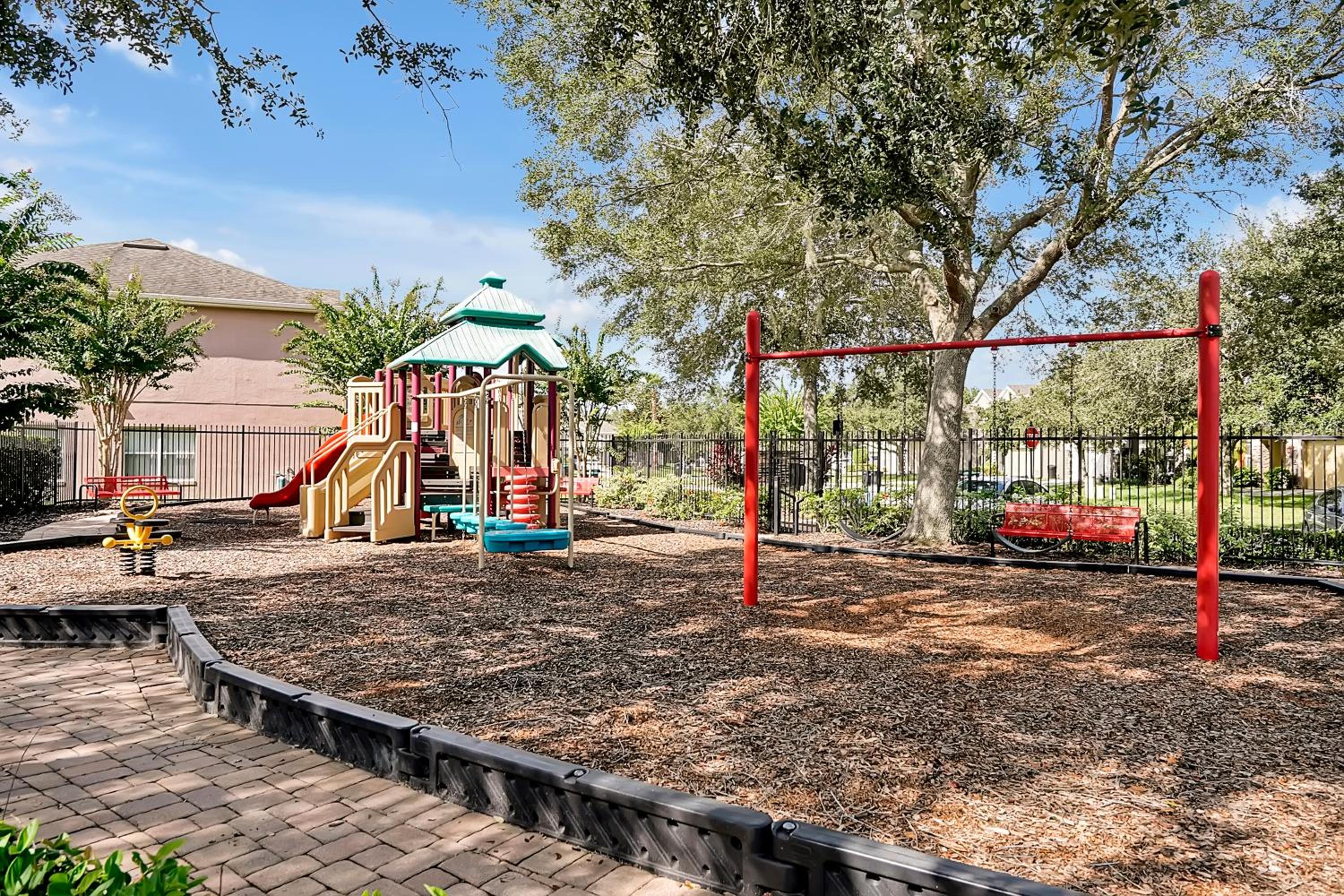 Entire home w/ Private Pool,Gated Near Disney