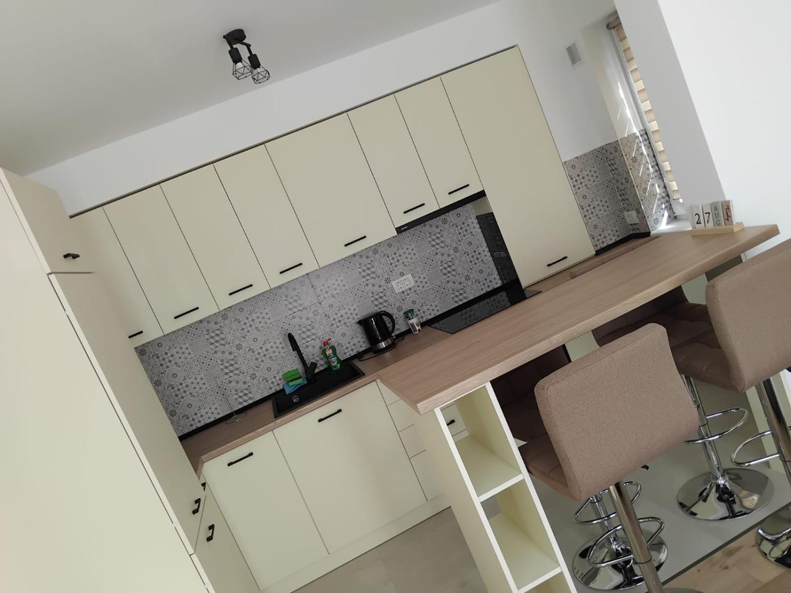 Coresi Top City apartments, 52 stefan baciu,