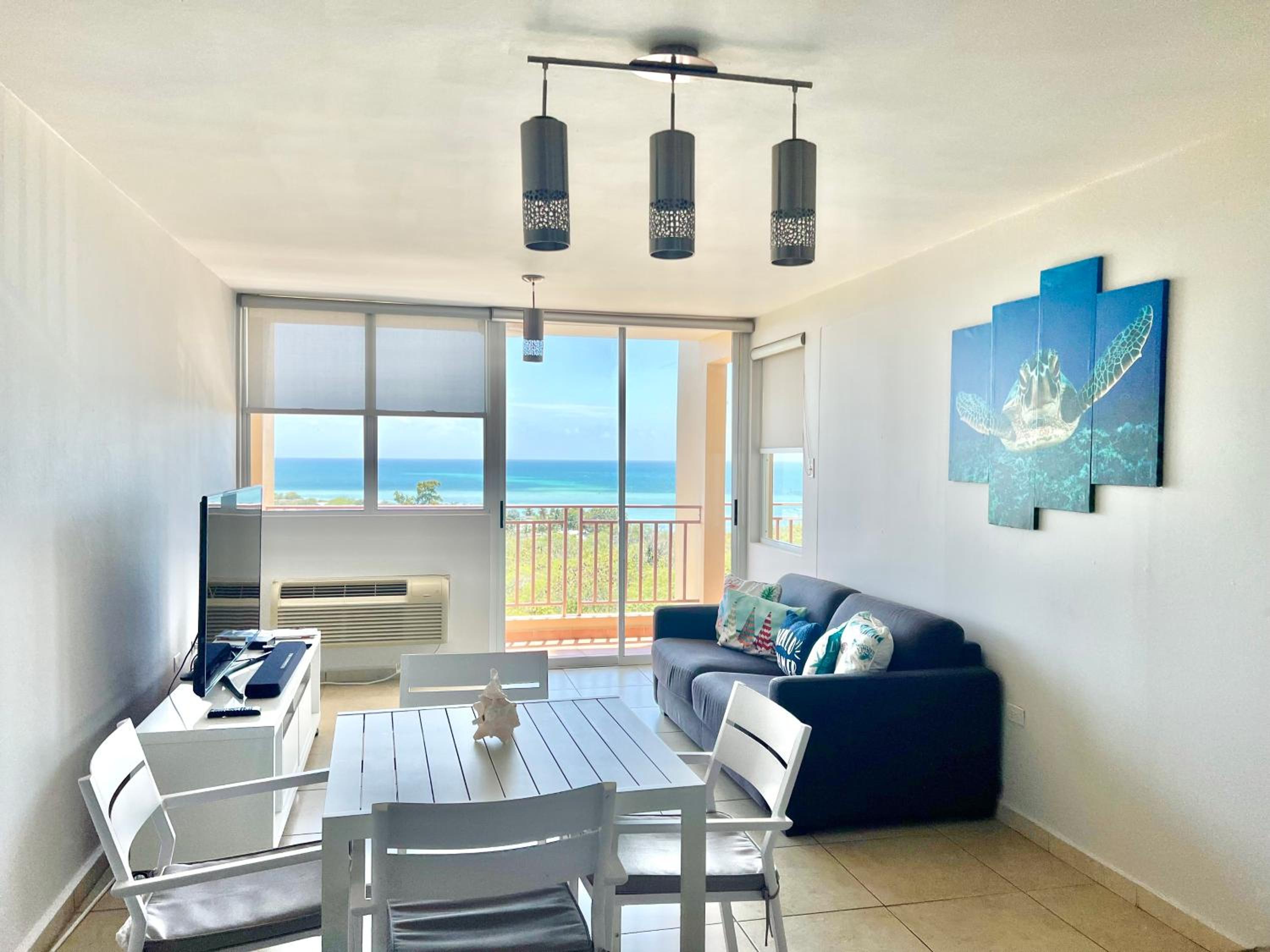 El Combate Condos, Enjoy Ocean Views and Pool Fun view 2