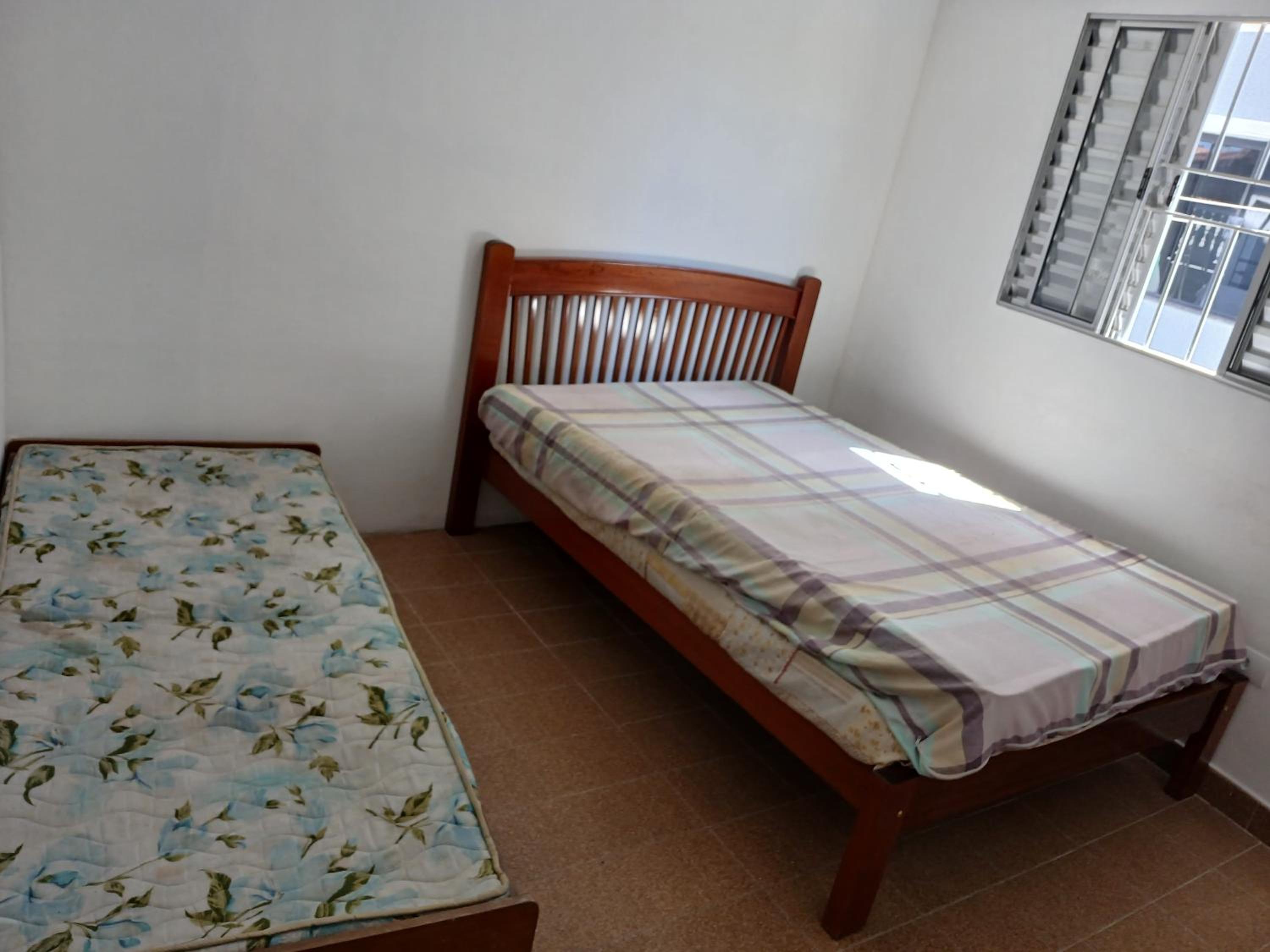 Edicula 140 metros da praia garagem 2 quartos