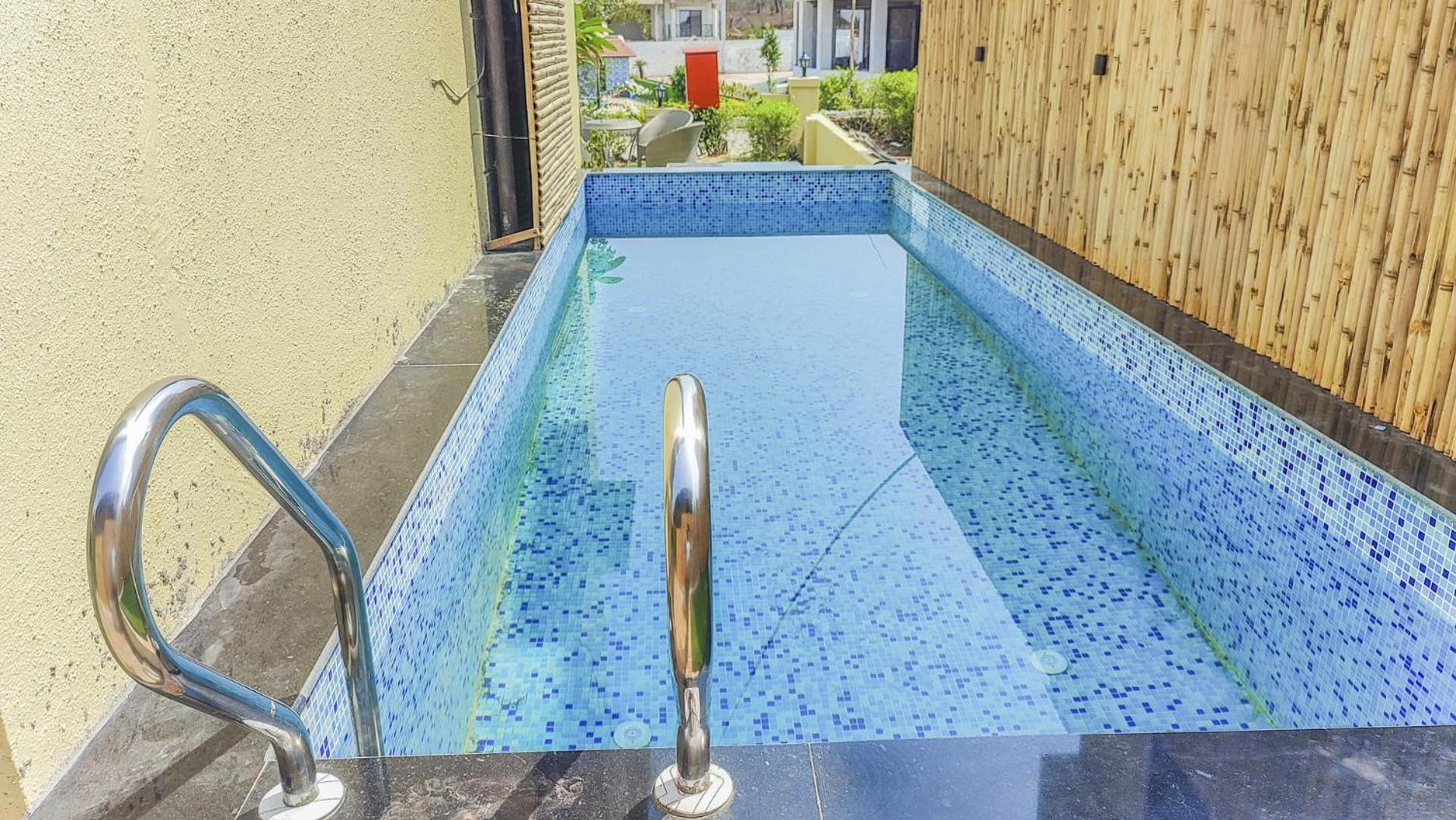 3BHK with pool - Sunset Palazzo by Universe Villas