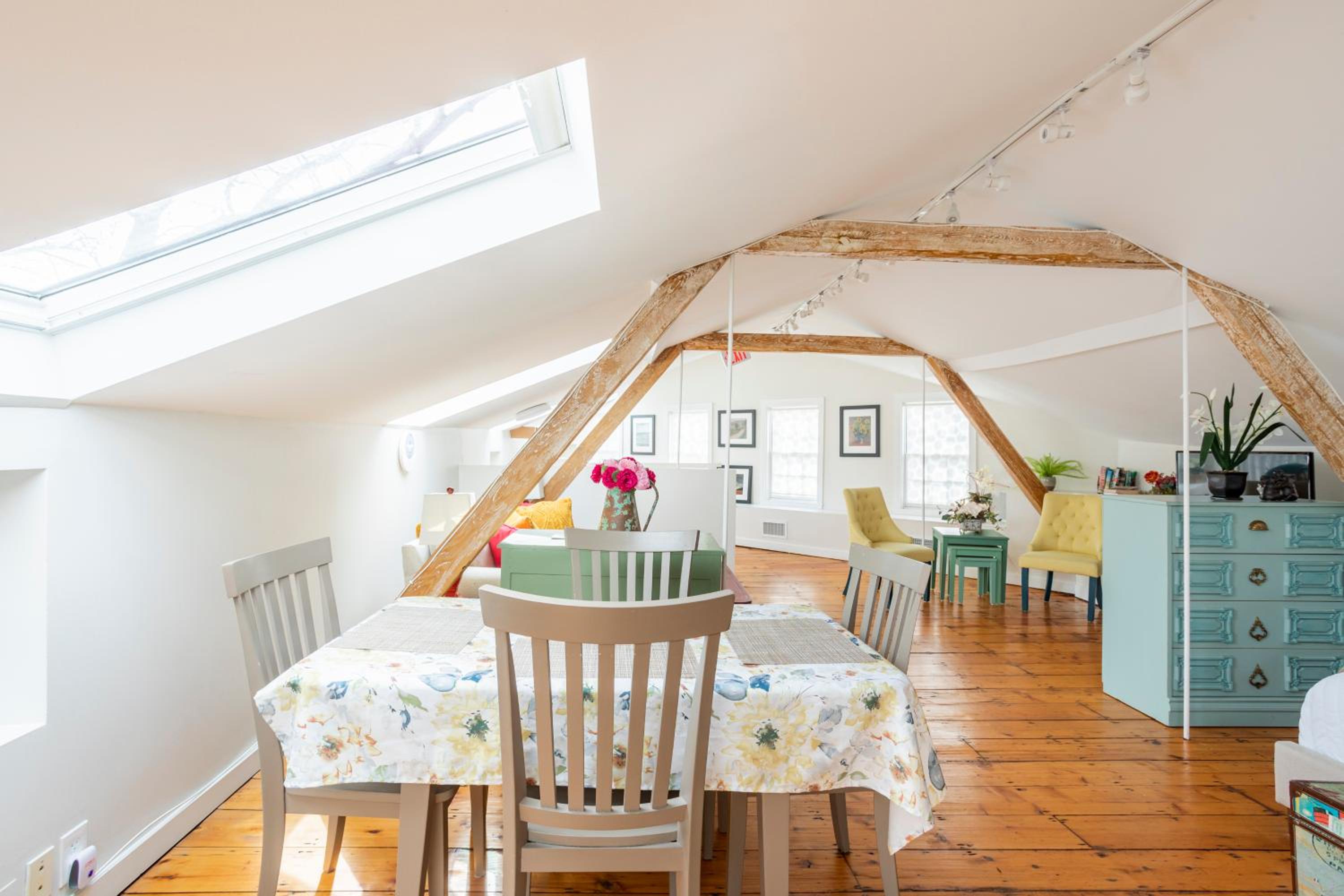 Sunny Westport Studio Apt. Above Historic Mill - Property Image 20