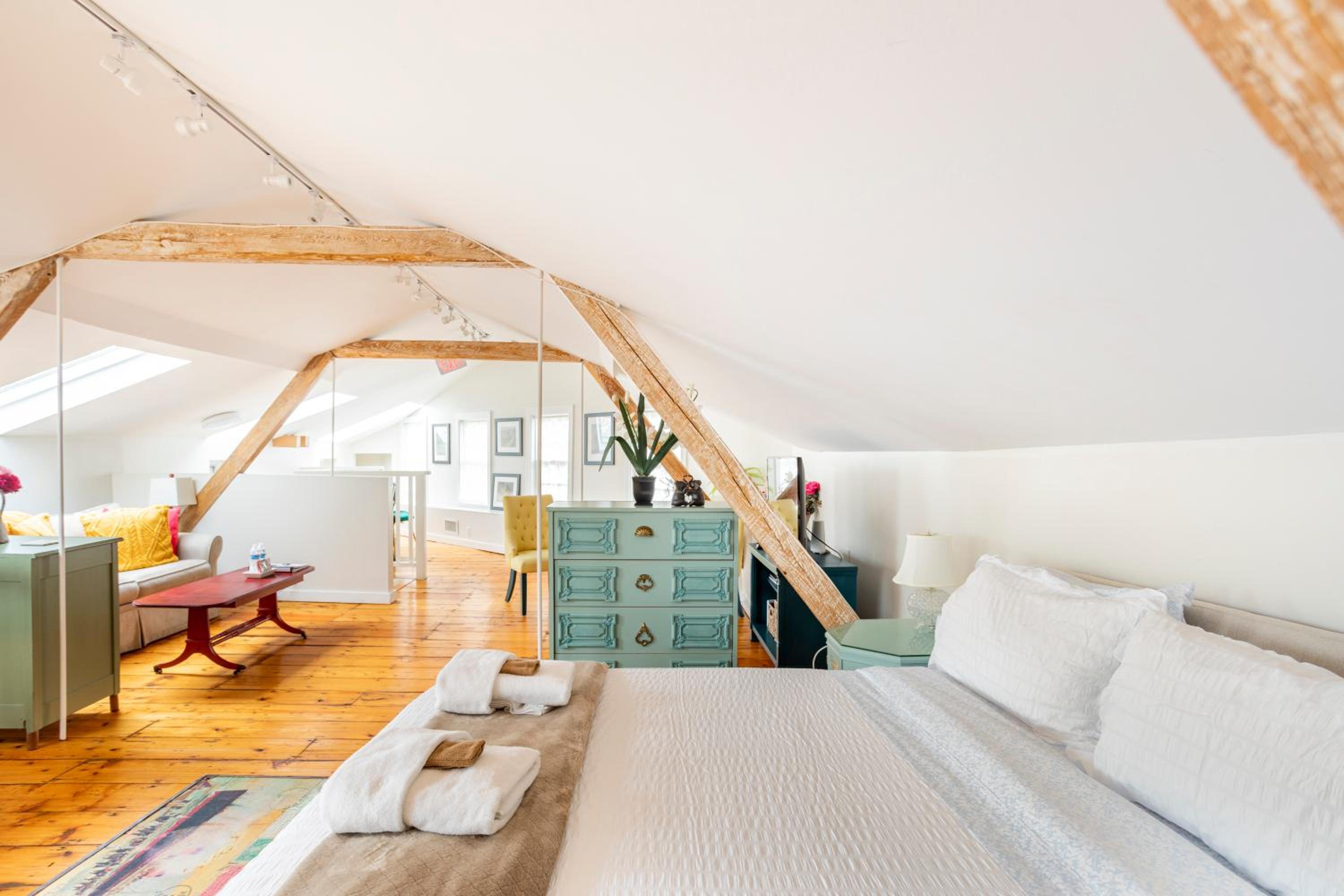 Sunny Westport Studio Apt. Above Historic Mill - Property Image 19