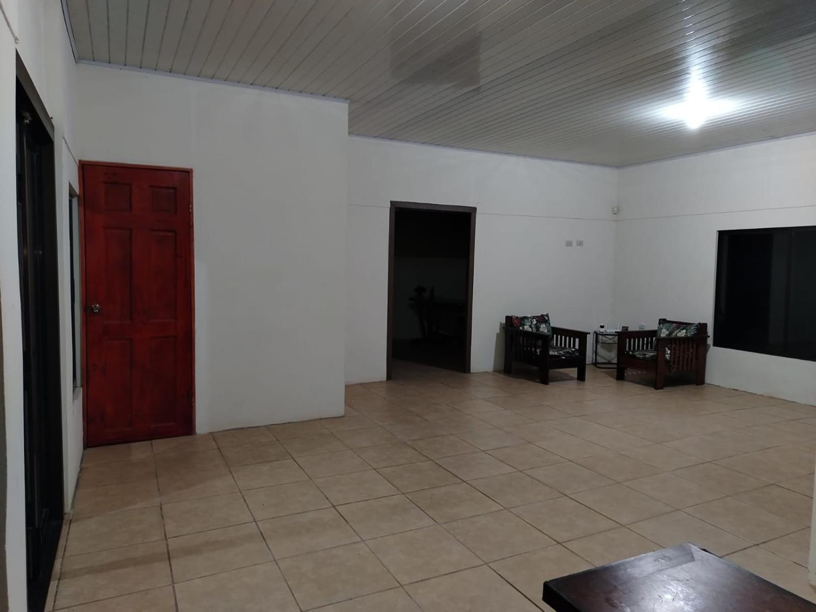 Casa de montaña con vista al océano pacífico