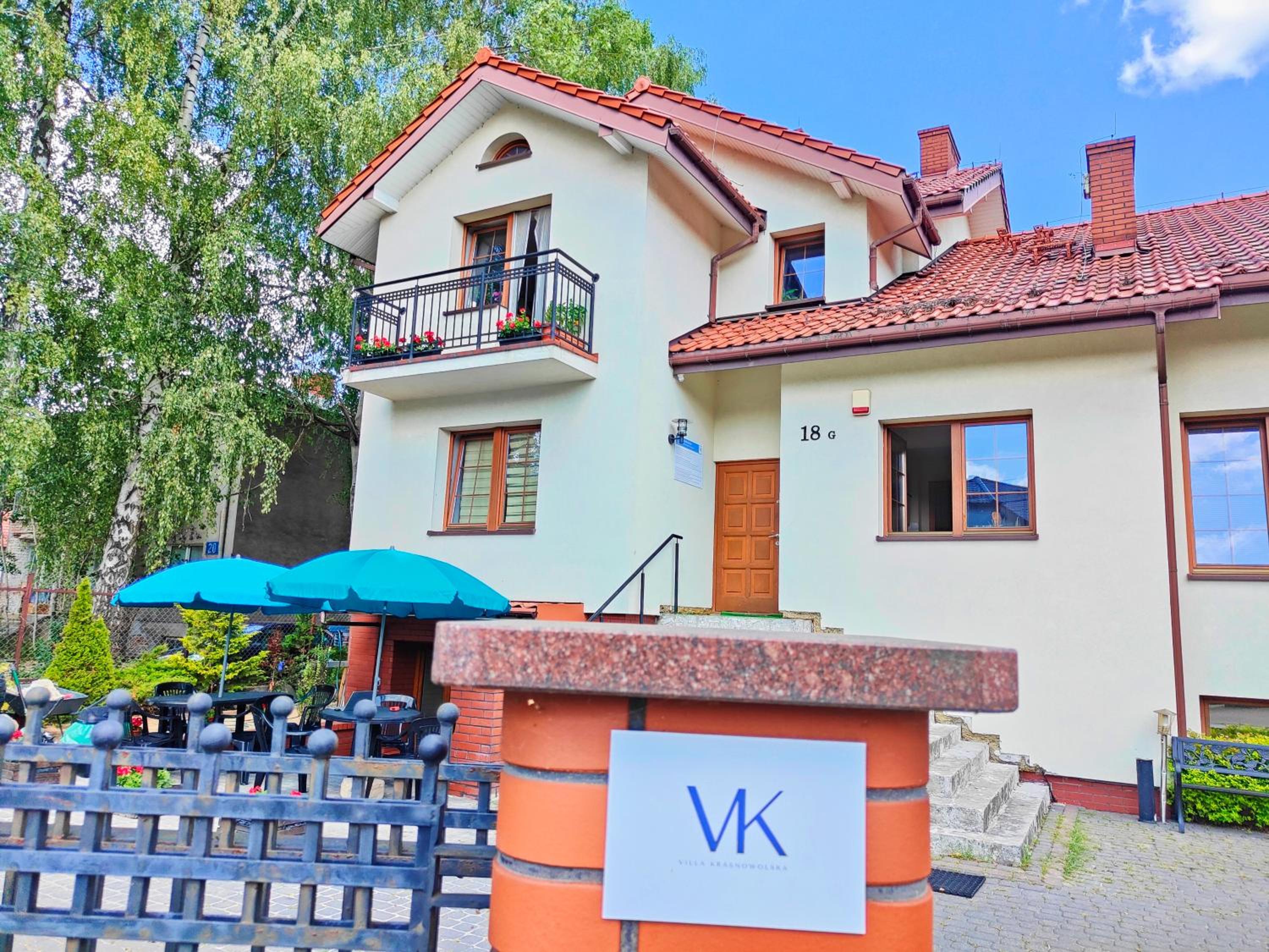 Villa Krasnowolska Airport