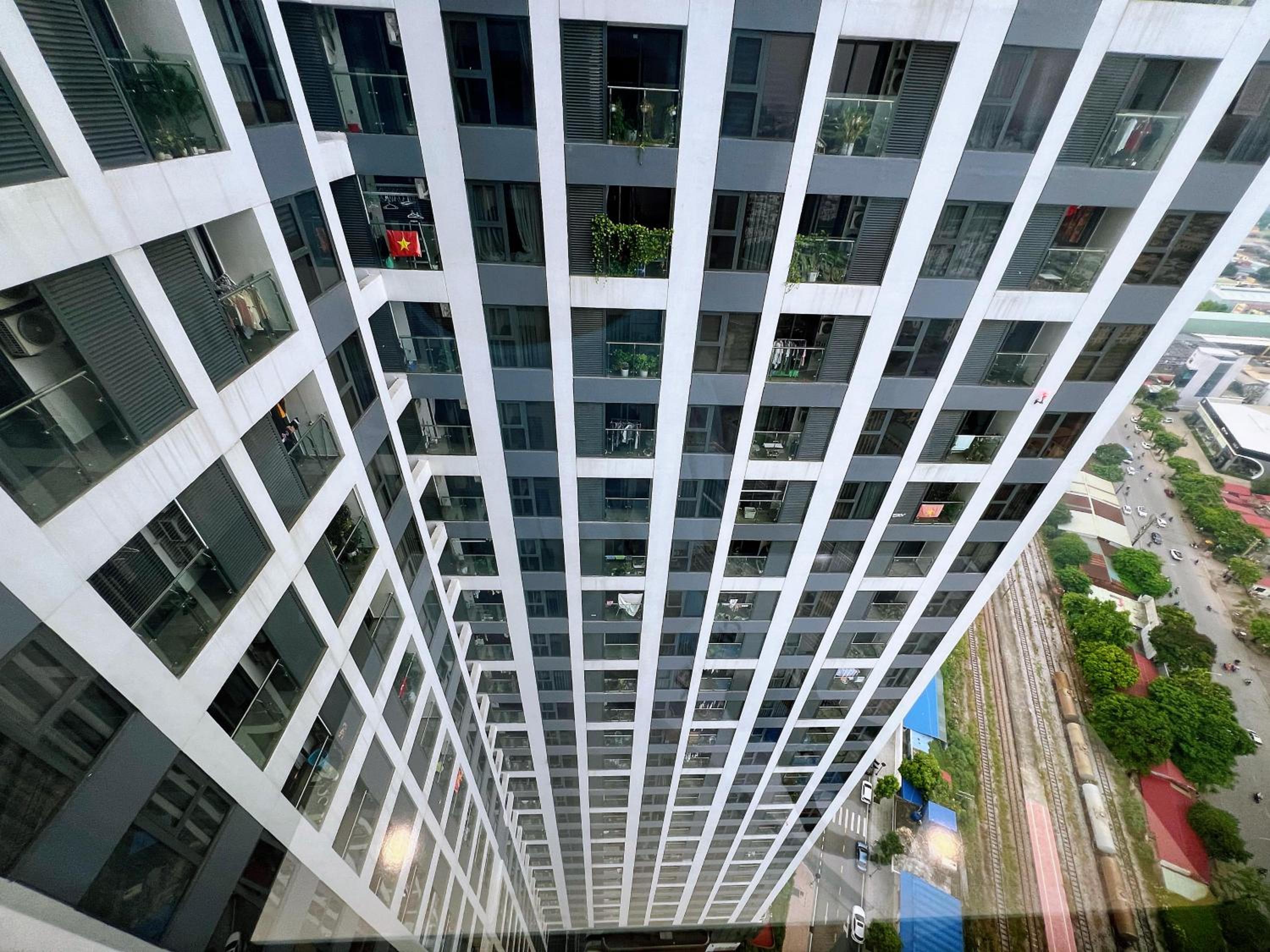 NEW - Darcy Apartment - 29thFloor 3BR with King Beds view 3
