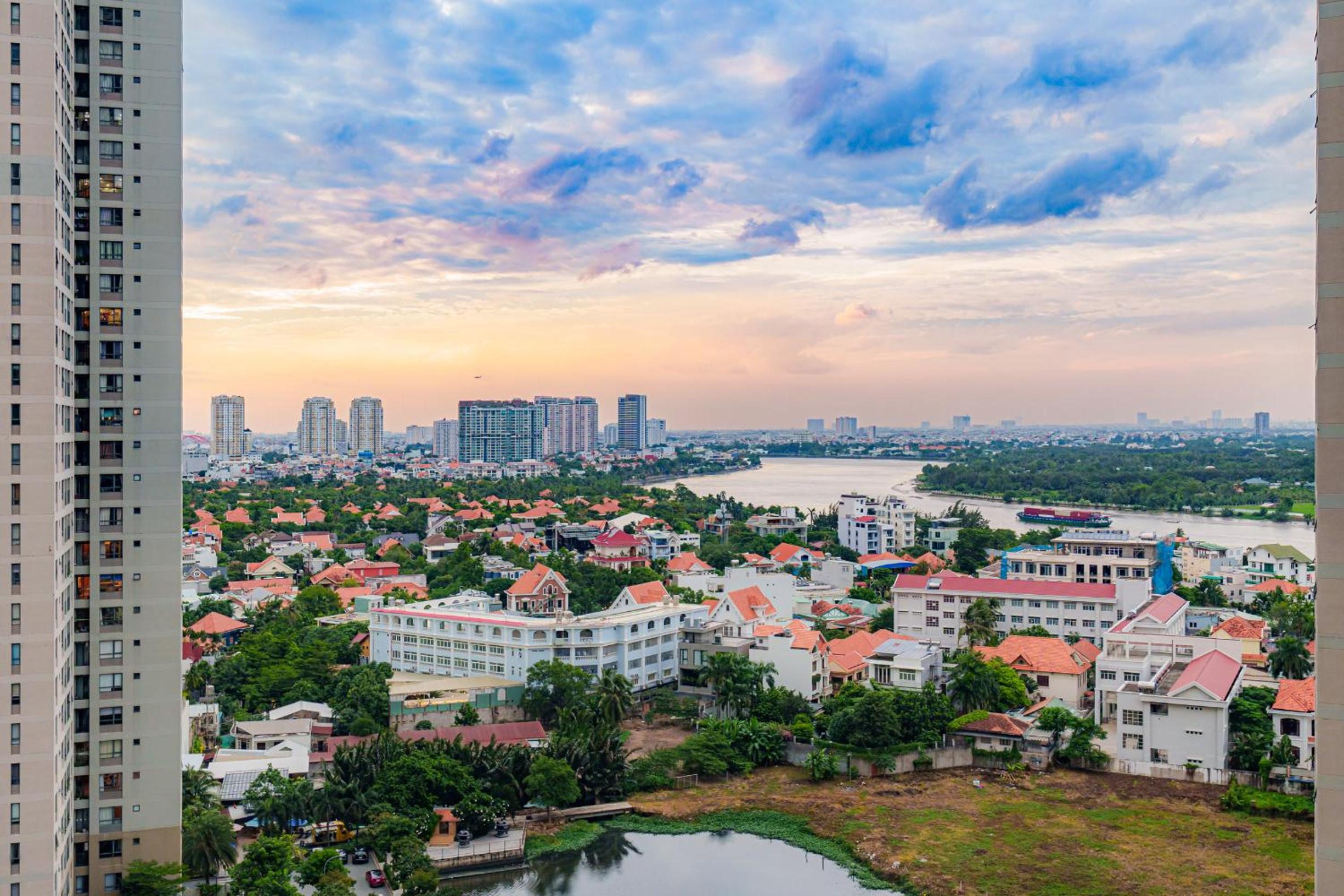 ambiHOME 3BR 2WC in Masteri Thao Dien District 2