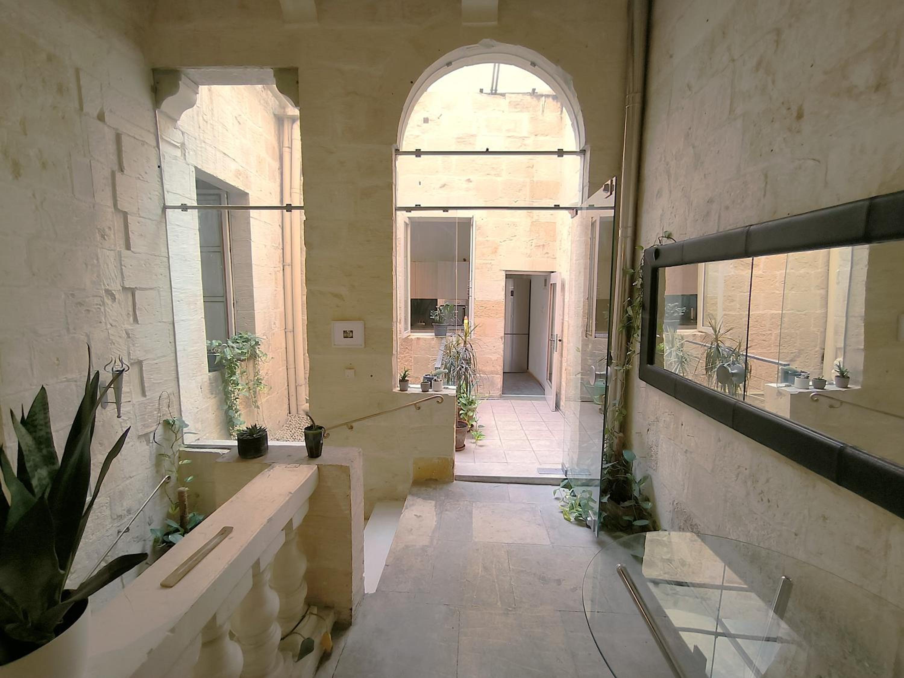 Stunning Valletta 3 Bedroom Town House