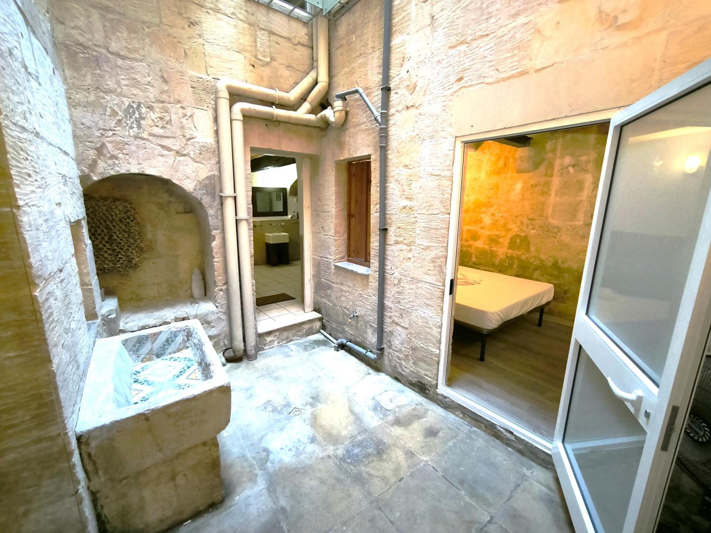 Stunning Valletta 3 Bedroom Town House