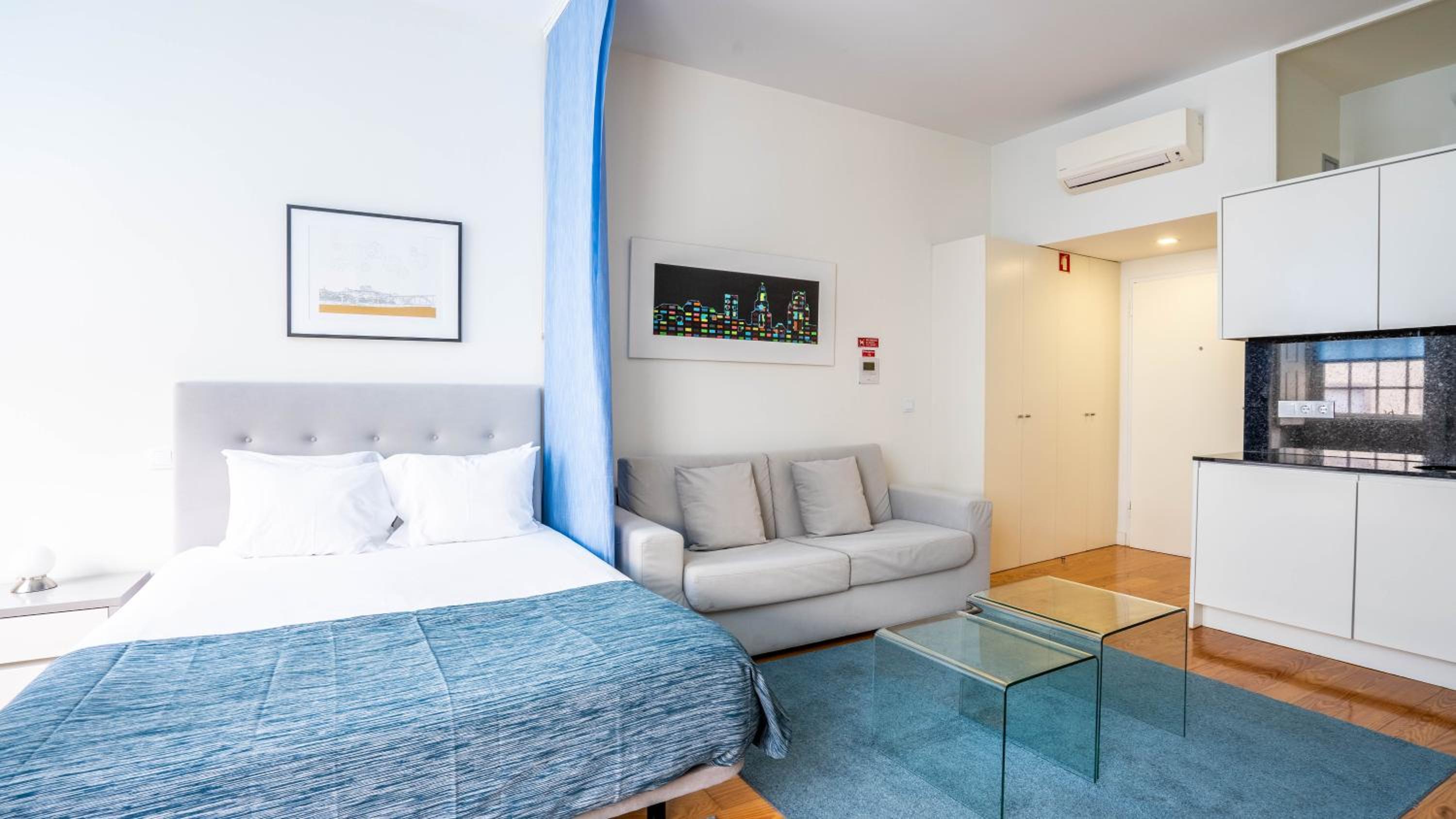 Home At Porto - Aliados Apartments