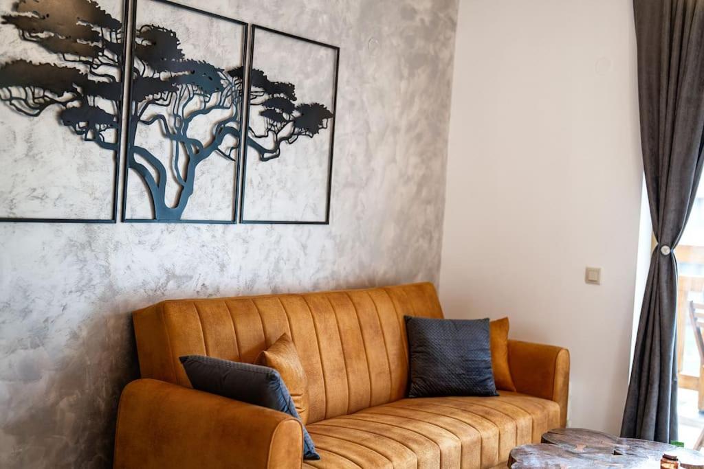 Dream Mountain 1BD Apartment with Fireplace