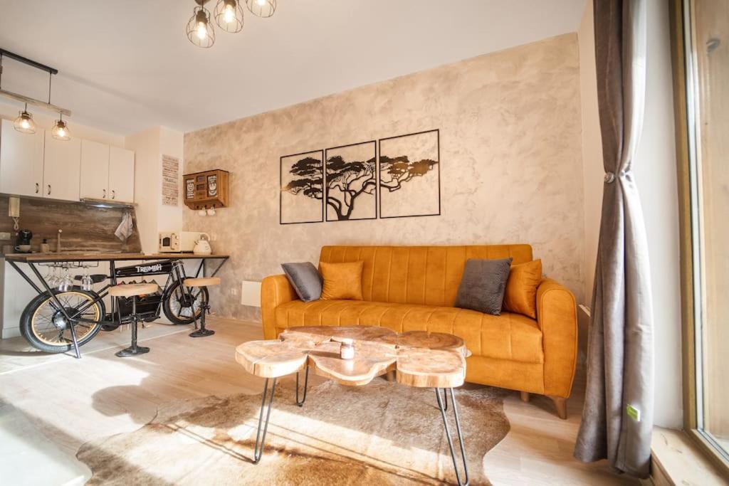 Dream Mountain 1BD Apartment with Fireplace