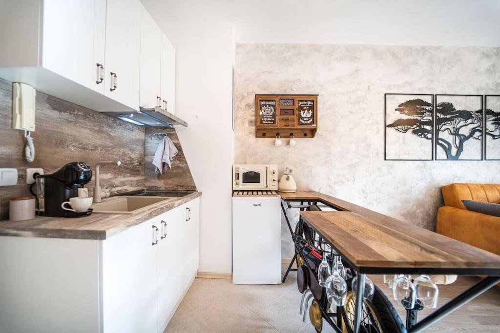 Dream Mountain 1BD Apartment with Fireplace