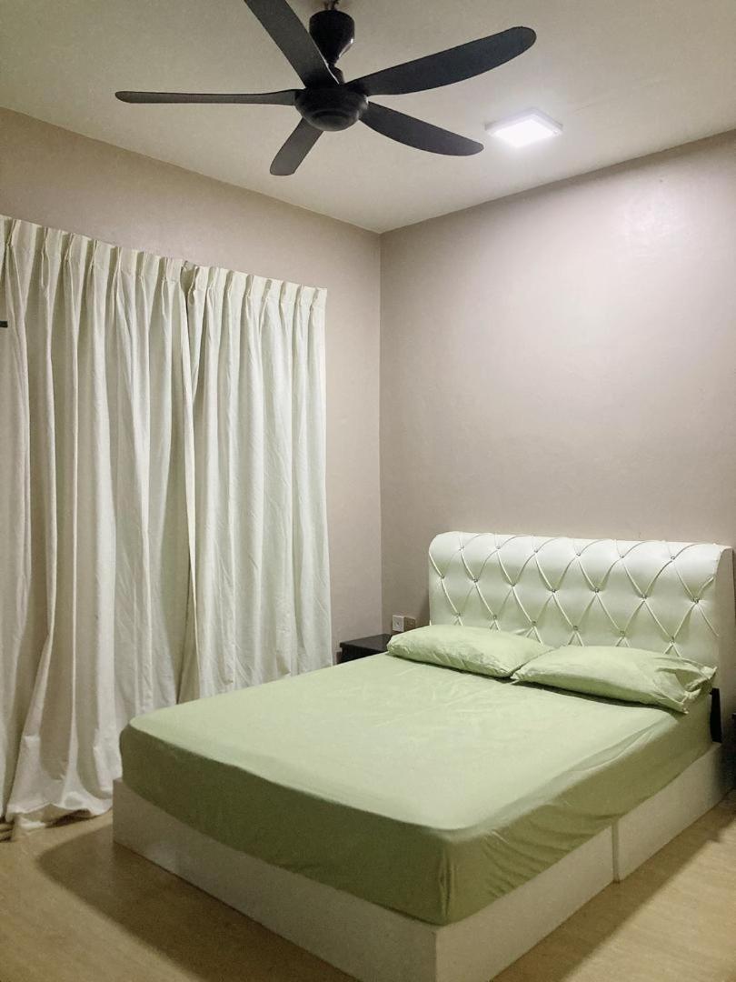 NR Crescent Homestay
