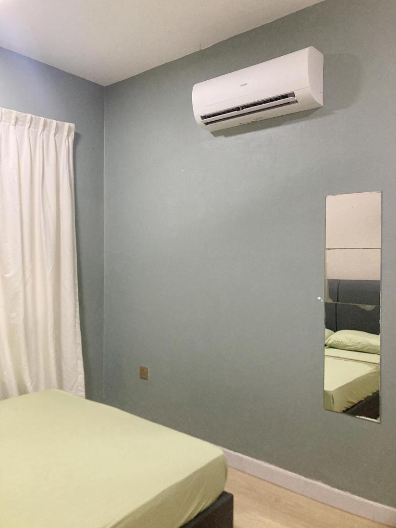 NR Crescent Homestay