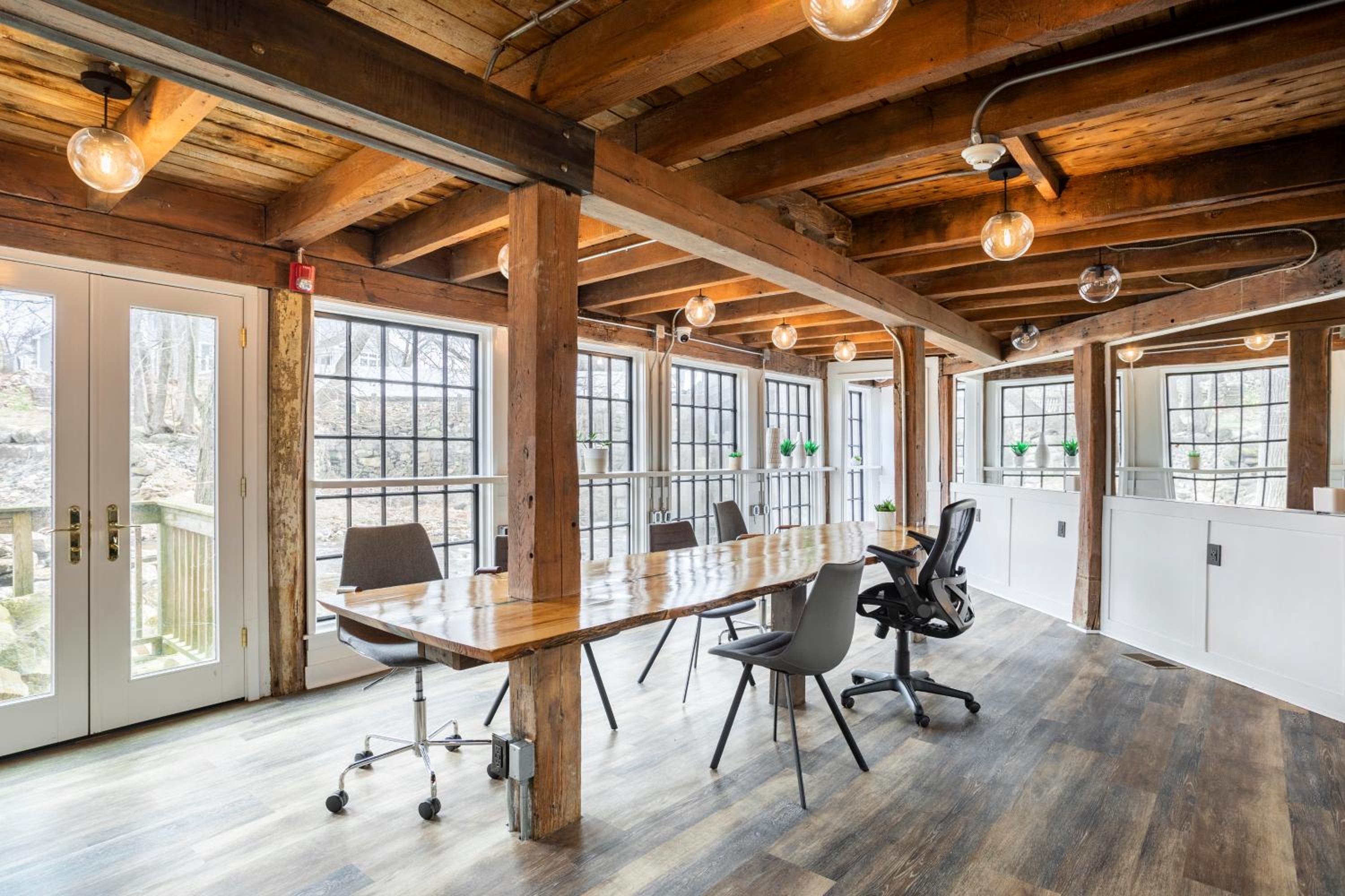 Sunny Westport Studio Apt. Above Historic Mill - Property Image 5