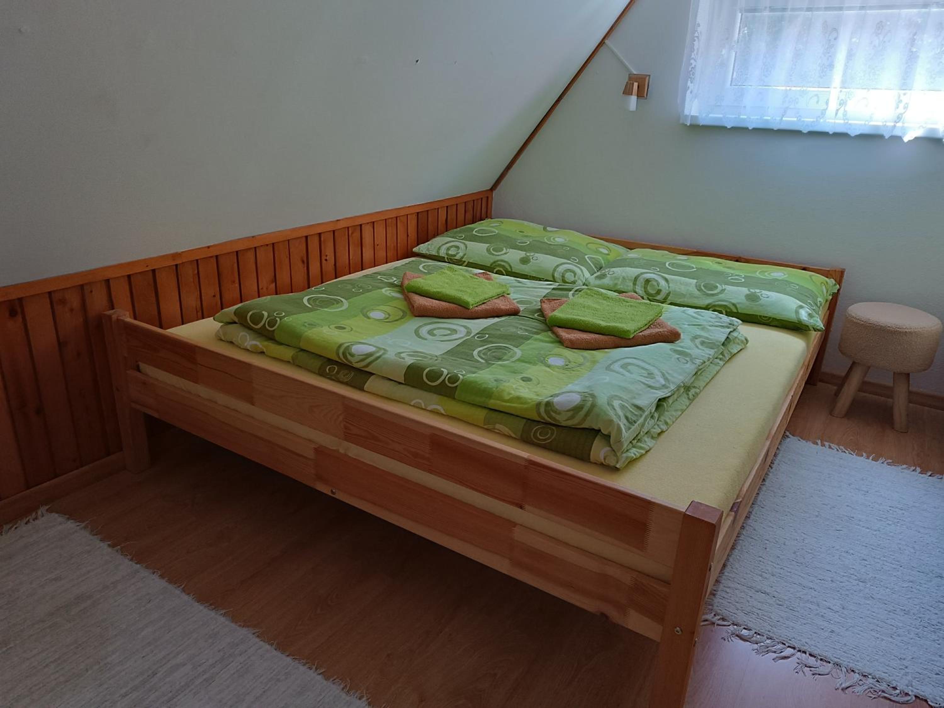 Domček pri vodopáde view 4