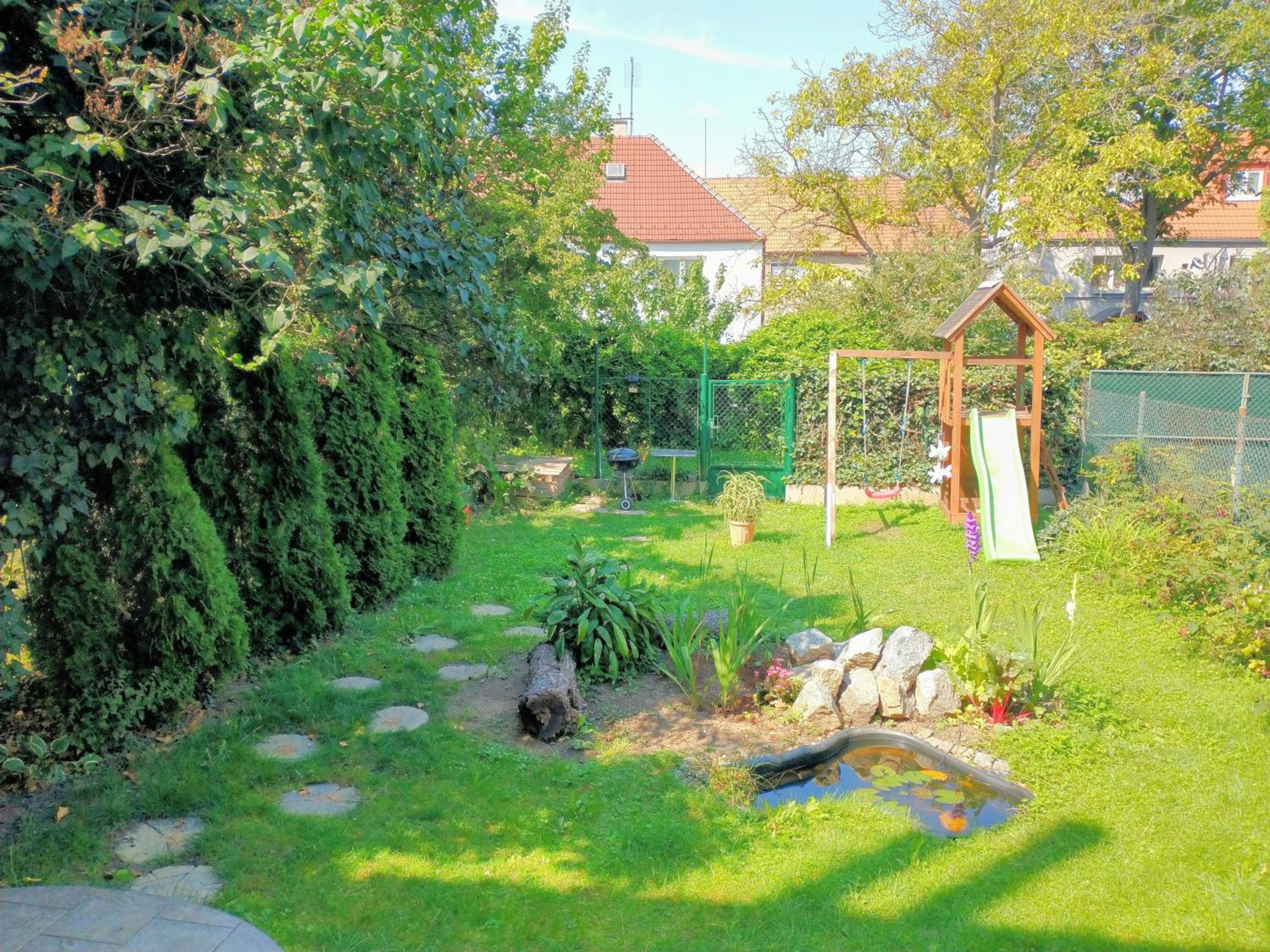 Duplex with garden