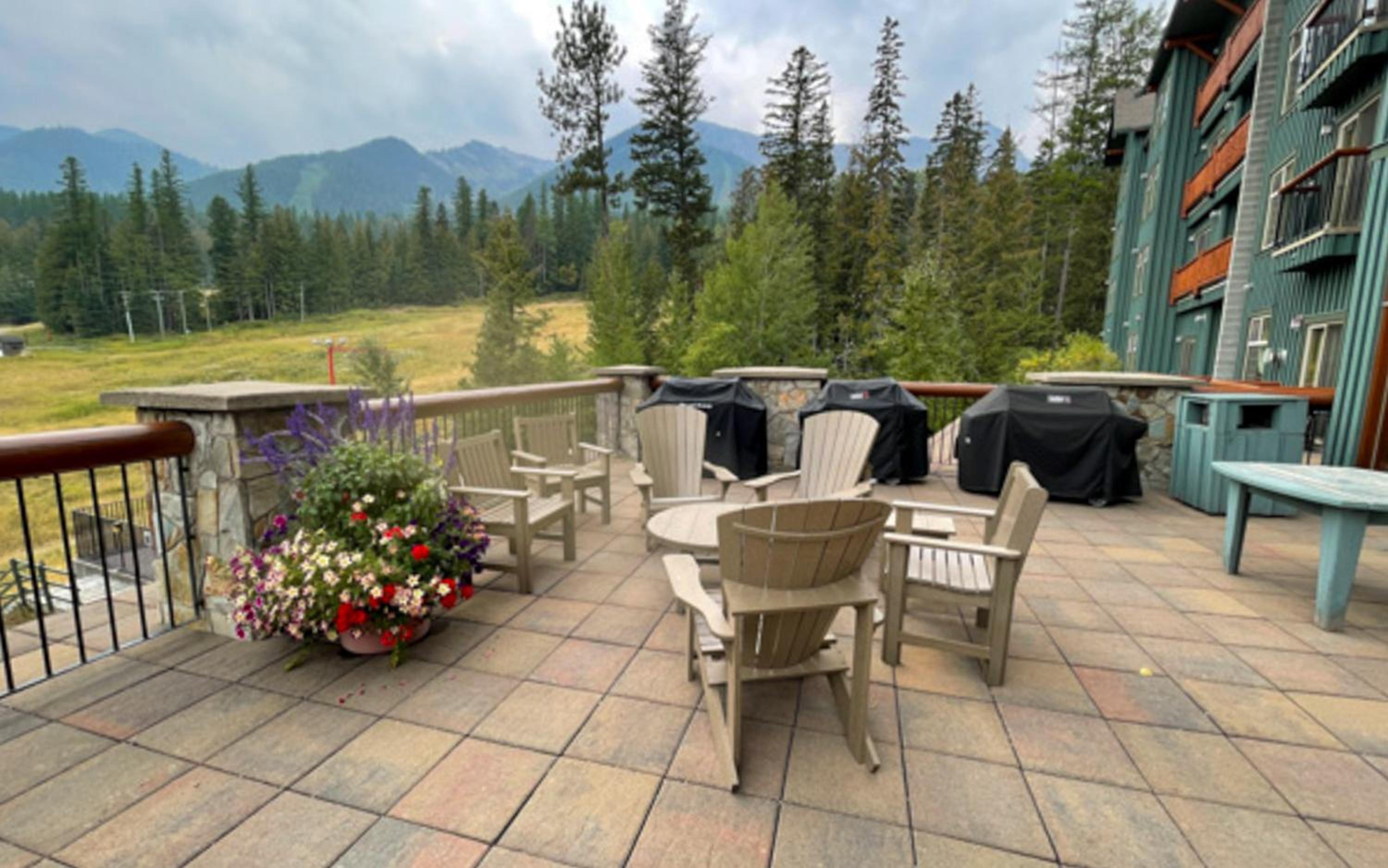Snow Creek Lodge by Fernie Central Reservations