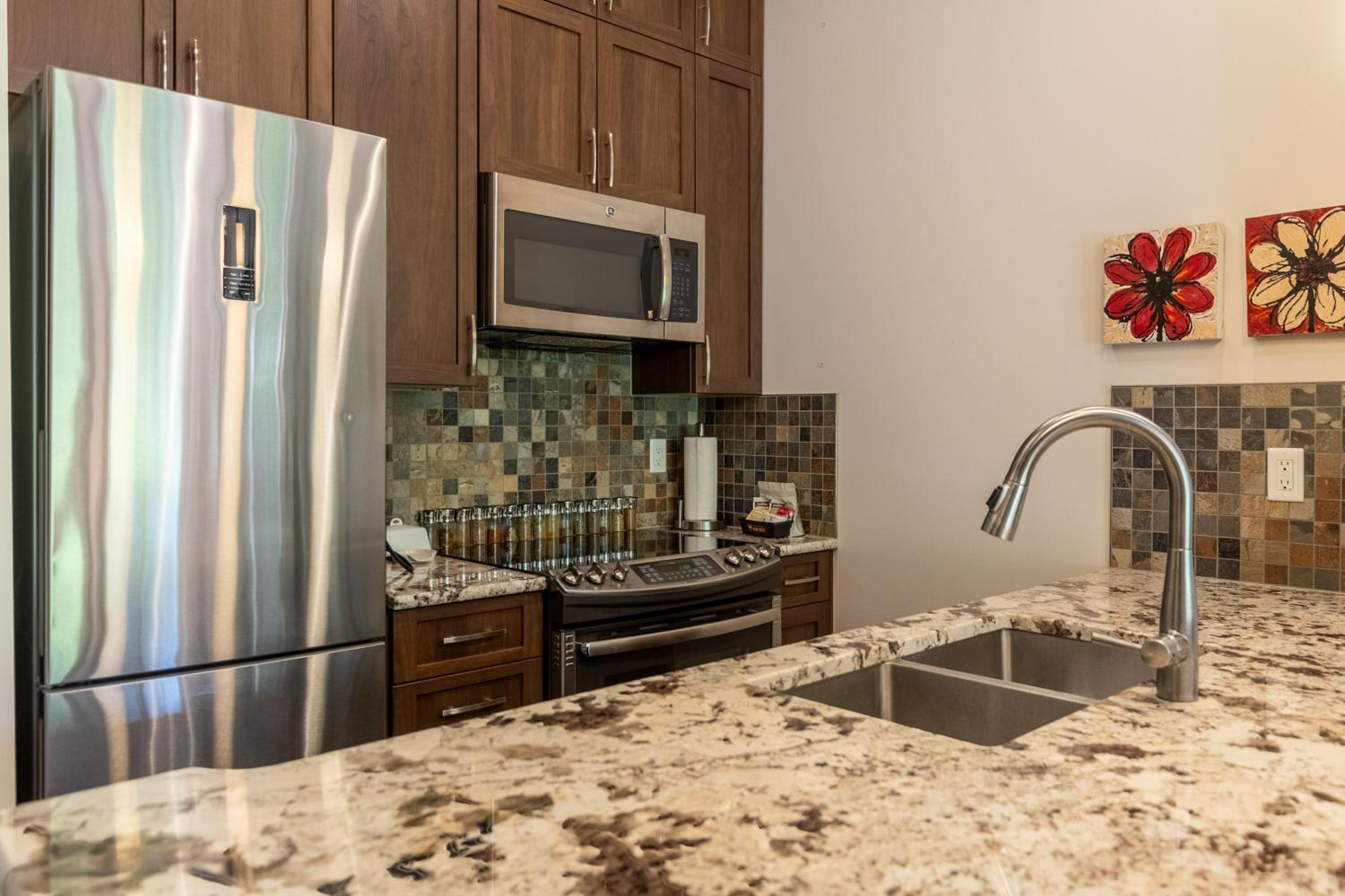 Snow Creek Lodge by Fernie Central Reservations