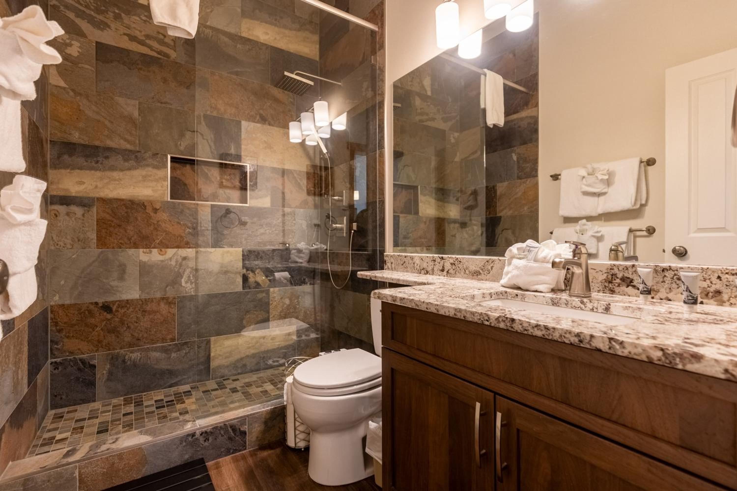 Snow Creek Lodge by Fernie Central Reservations