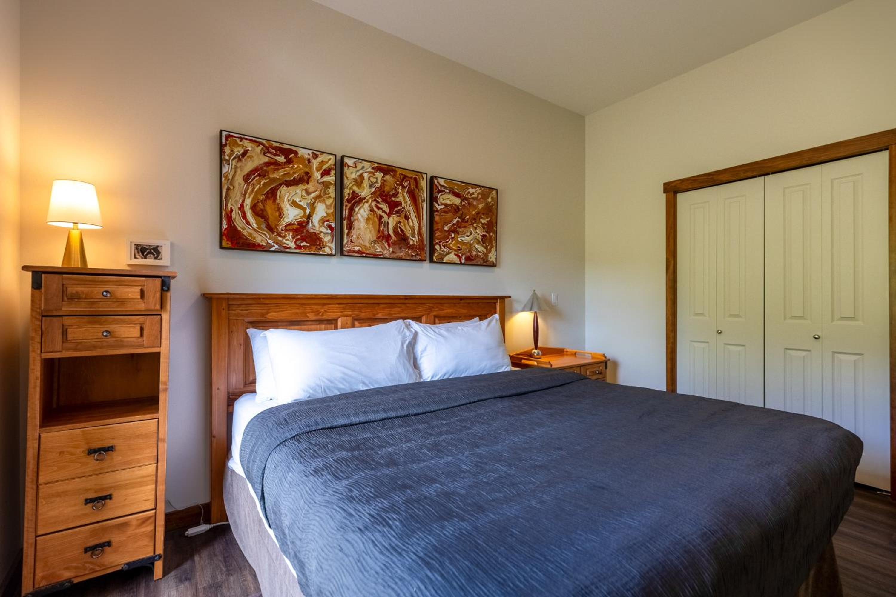 Snow Creek Lodge by Fernie Central Reservations